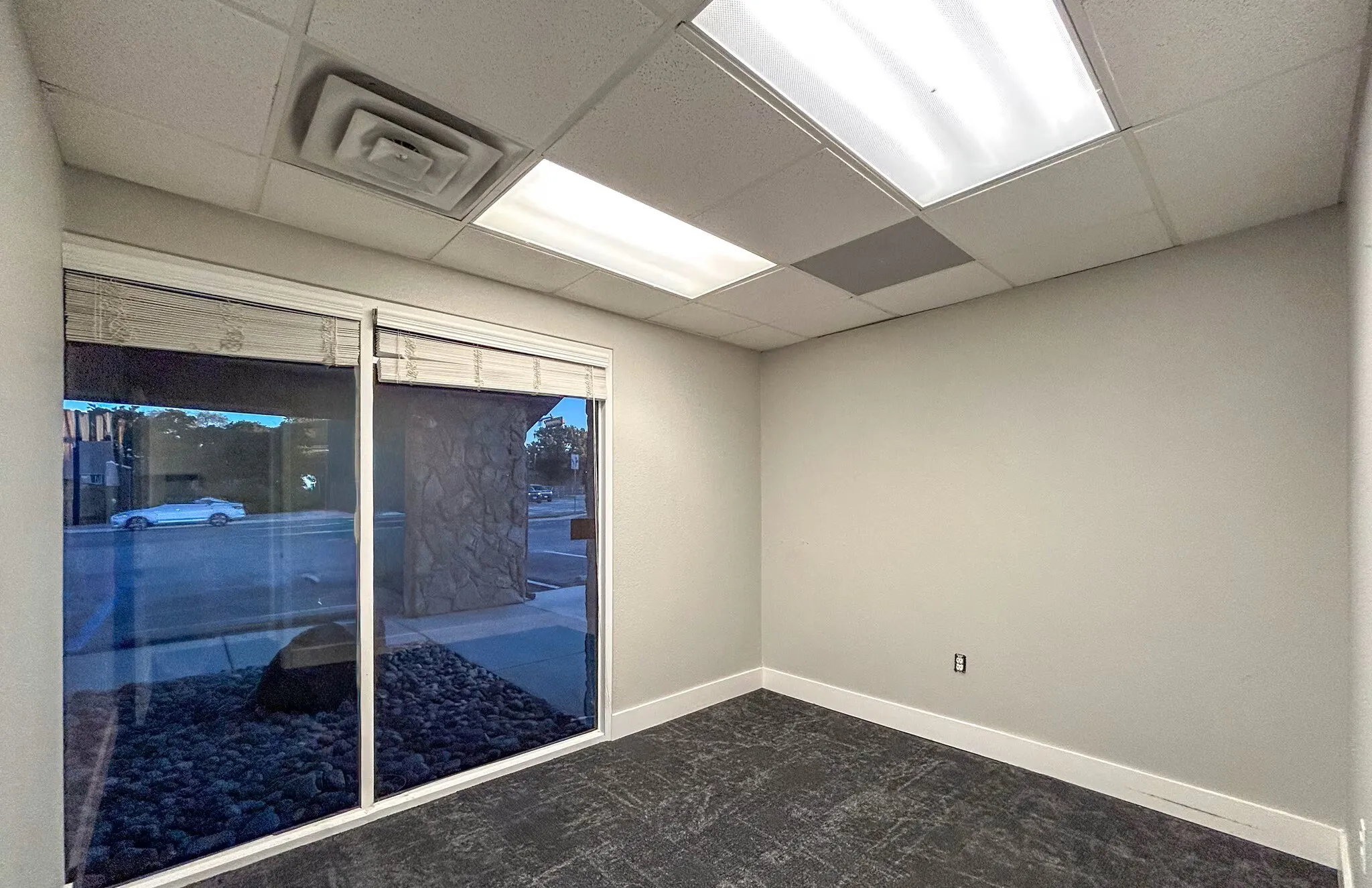 Office For Sale in Denton County , 638 Londonderry Lane, Denton, Texas 76205, 0, 0, Garage spaces, 0 Sqft, built in 1976, mls#21374312, Real Estate Agent in Denton, Homes For Sale in Denton county, Homes For Sale in Denton, Realtor in Denton Texas, Real Estate Brokerage Independent Realty Texas, Luminita Cordes Realtor