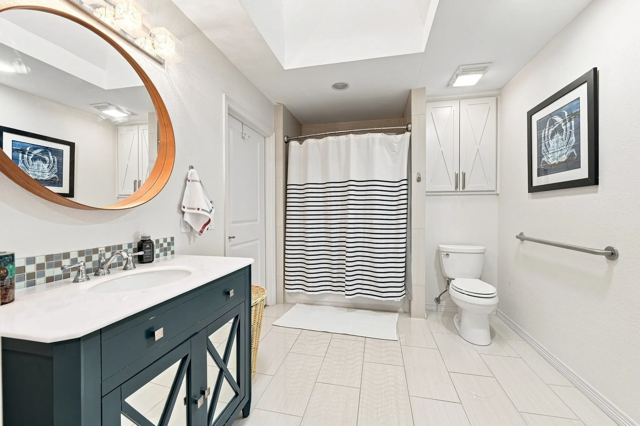 Single Family Residence For Sale in Ellis County , 3840 Mockingbird Lane, Midlothian, Texas 76065, 4 Bedroom, 3 Bathroom, 2 Garage spaces, 2,822 Sqft, built in 1982, mls#21349419, Real Estate Agent in Midlothian, Homes For Sale in Ellis county, Homes For Sale in Midlothian, Realtor in Midlothian Texas, Real Estate Brokerage Independent Realty Texas, Luminita Cordes Realtor
