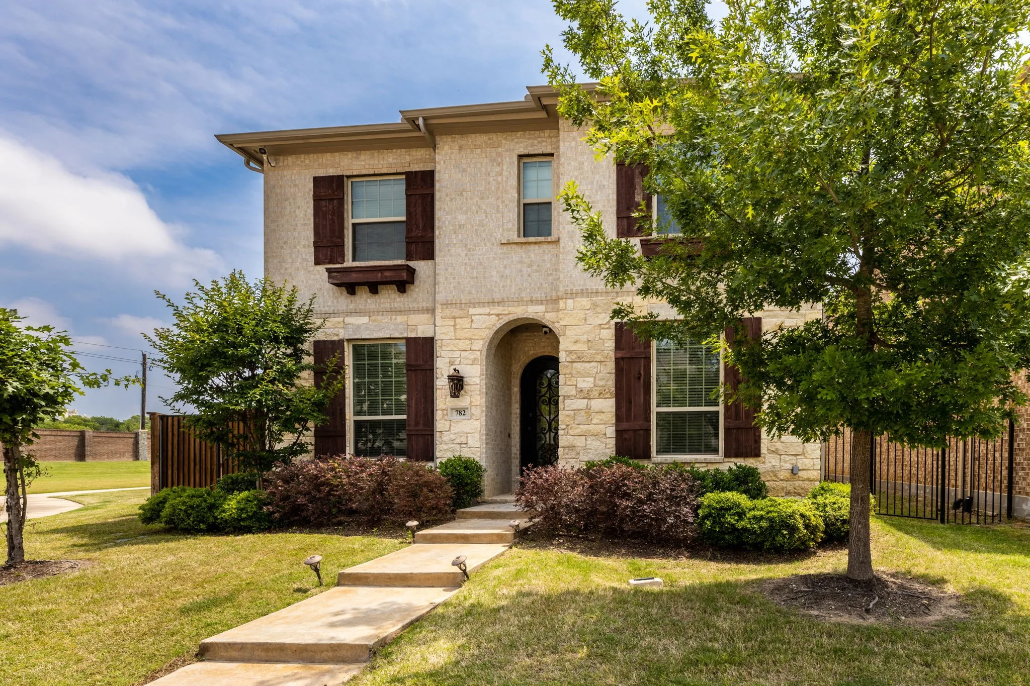 Single Family Residence For Rent in Denton County , 782 Windsor Road, Coppell, Texas 75019, 4 Bedroom, 4 Bathroom, 1 Garage spaces, 3,122 Sqft, built in 2017, mls#21374947, Real Estate Agent in Coppell, Homes For Rent in Denton county, Homes For Rent in Coppell, Realtor in Coppell Texas, Real Estate Brokerage Independent Realty Texas, Luminita Cordes Realtor
