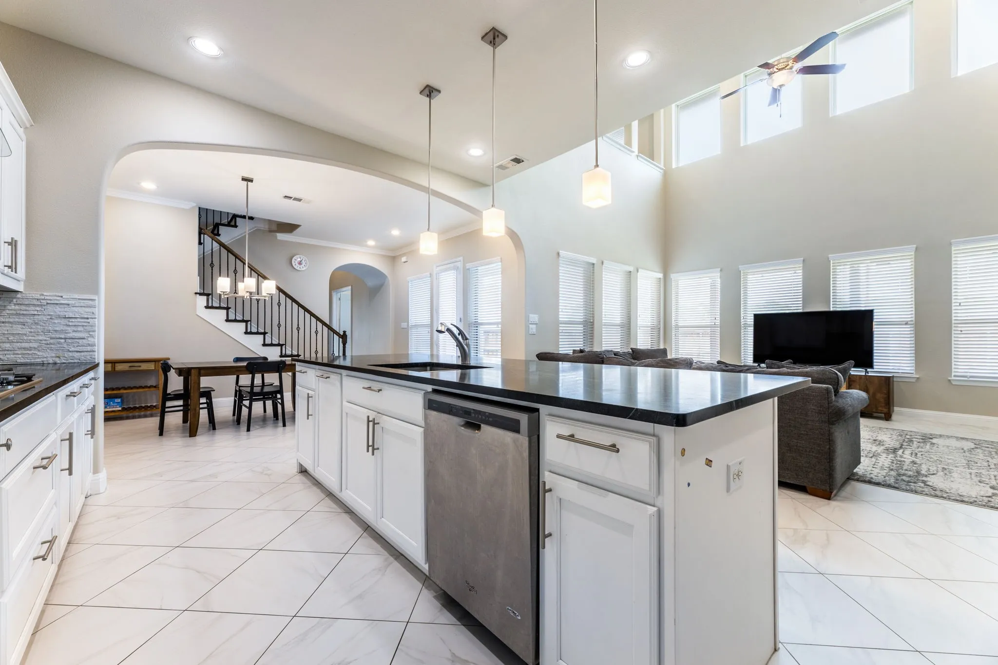 Single Family Residence For Rent in Denton County , 782 Windsor Road, Coppell, Texas 75019, 4 Bedroom, 4 Bathroom, 1 Garage spaces, 3,122 Sqft, built in 2017, mls#21374947, Real Estate Agent in Coppell, Homes For Rent in Denton county, Homes For Rent in Coppell, Realtor in Coppell Texas, Real Estate Brokerage Independent Realty Texas, Luminita Cordes Realtor