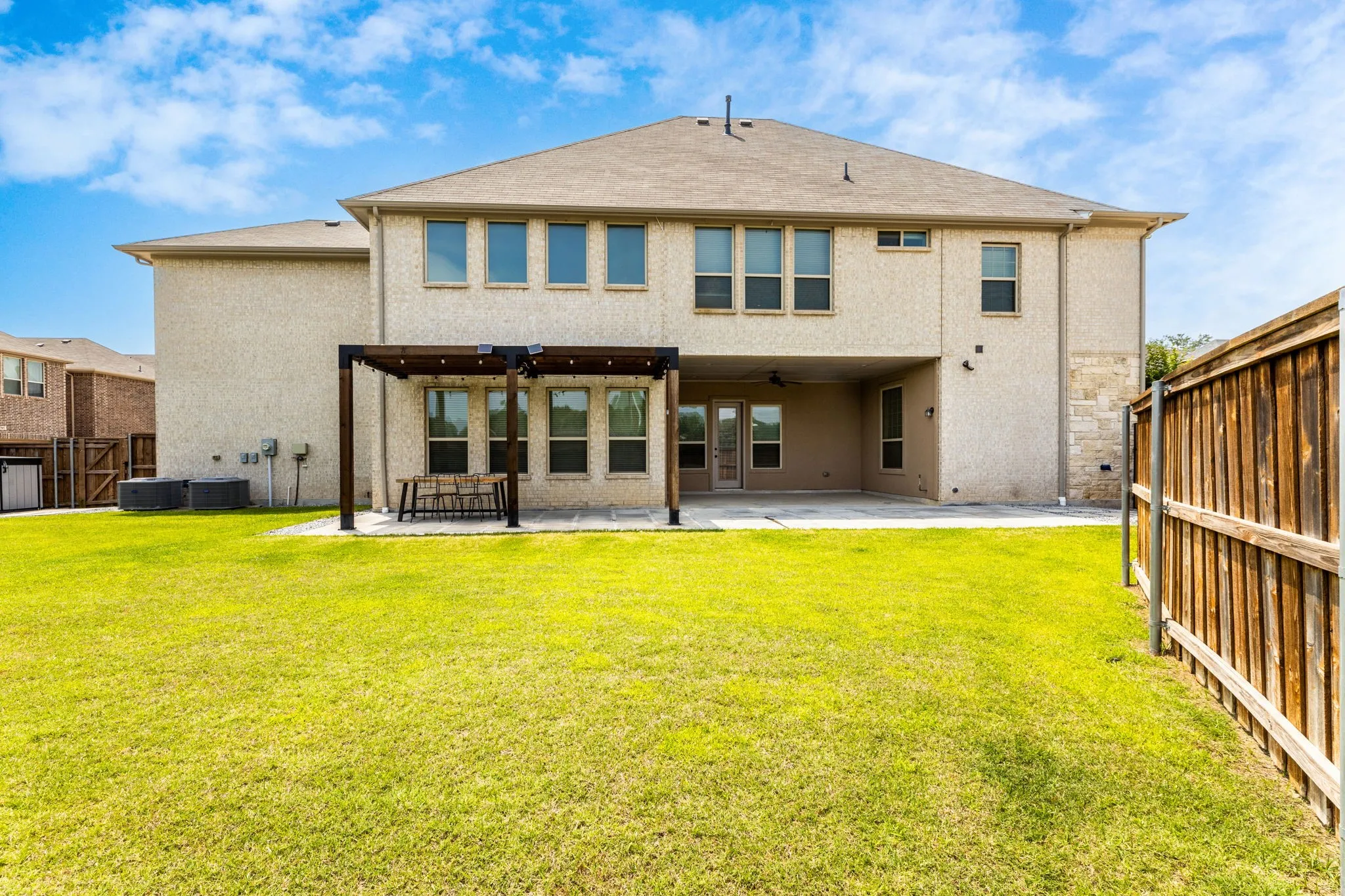 Single Family Residence For Rent in Denton County , 782 Windsor Road, Coppell, Texas 75019, 4 Bedroom, 4 Bathroom, 1 Garage spaces, 3,122 Sqft, built in 2017, mls#21374947, Real Estate Agent in Coppell, Homes For Rent in Denton county, Homes For Rent in Coppell, Realtor in Coppell Texas, Real Estate Brokerage Independent Realty Texas, Luminita Cordes Realtor