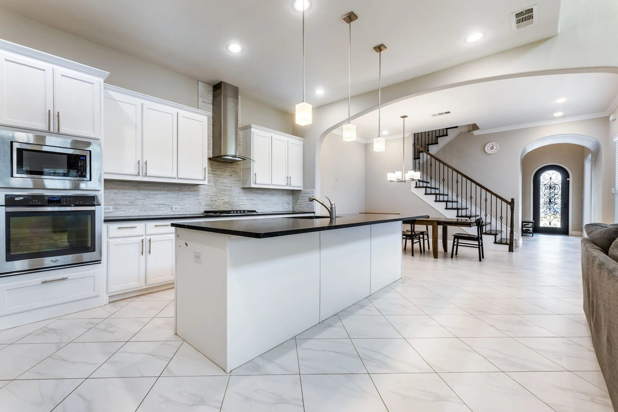 Single Family Residence For Rent in Denton County , 782 Windsor Road, Coppell, Texas 75019, 4 Bedroom, 4 Bathroom, 1 Garage spaces, 3,122 Sqft, built in 2017, mls#21374947, Real Estate Agent in Coppell, Homes For Rent in Denton county, Homes For Rent in Coppell, Realtor in Coppell Texas, Real Estate Brokerage Independent Realty Texas, Luminita Cordes Realtor