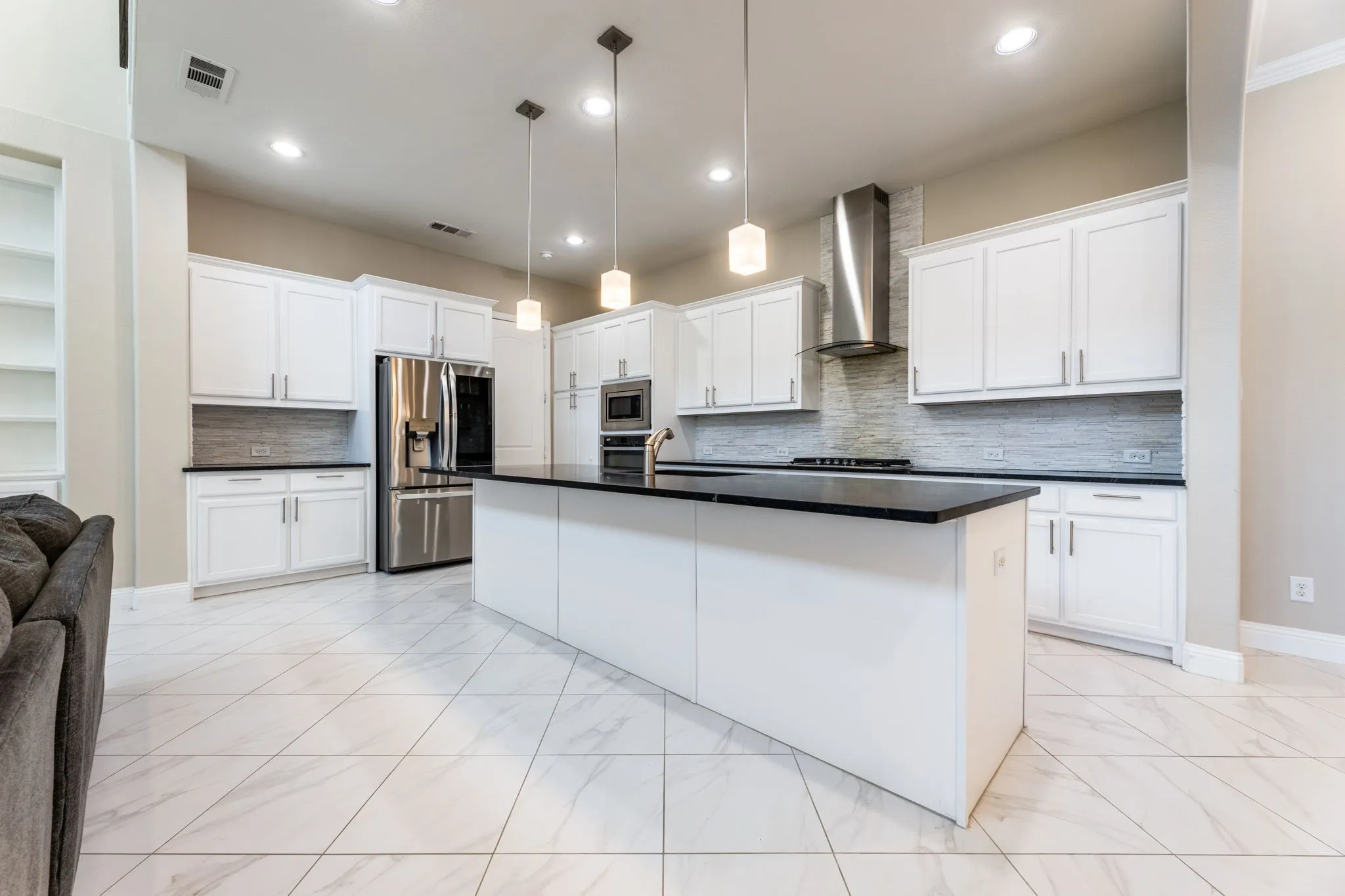 Single Family Residence For Rent in Denton County , 782 Windsor Road, Coppell, Texas 75019, 4 Bedroom, 4 Bathroom, 1 Garage spaces, 3,122 Sqft, built in 2017, mls#21374947, Real Estate Agent in Coppell, Homes For Rent in Denton county, Homes For Rent in Coppell, Realtor in Coppell Texas, Real Estate Brokerage Independent Realty Texas, Luminita Cordes Realtor