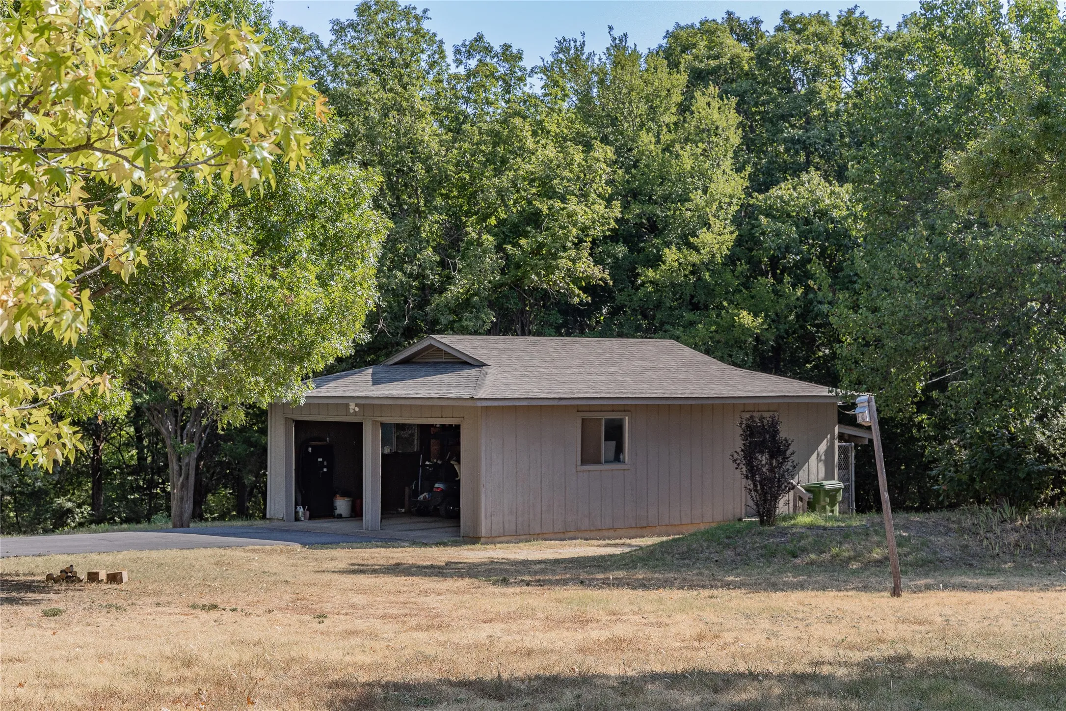 Unimproved Land For Sale in Grayson County , 4381 N Loy Lake Road, Sherman, Texas 75092, 0, 0, Garage spaces, 0 Sqft, built in 1976, mls#21368995, Real Estate Agent in Sherman, Homes For Sale in Grayson county, Homes For Sale in Sherman, Realtor in Sherman Texas, Real Estate Brokerage Independent Realty Texas, Luminita Cordes Realtor