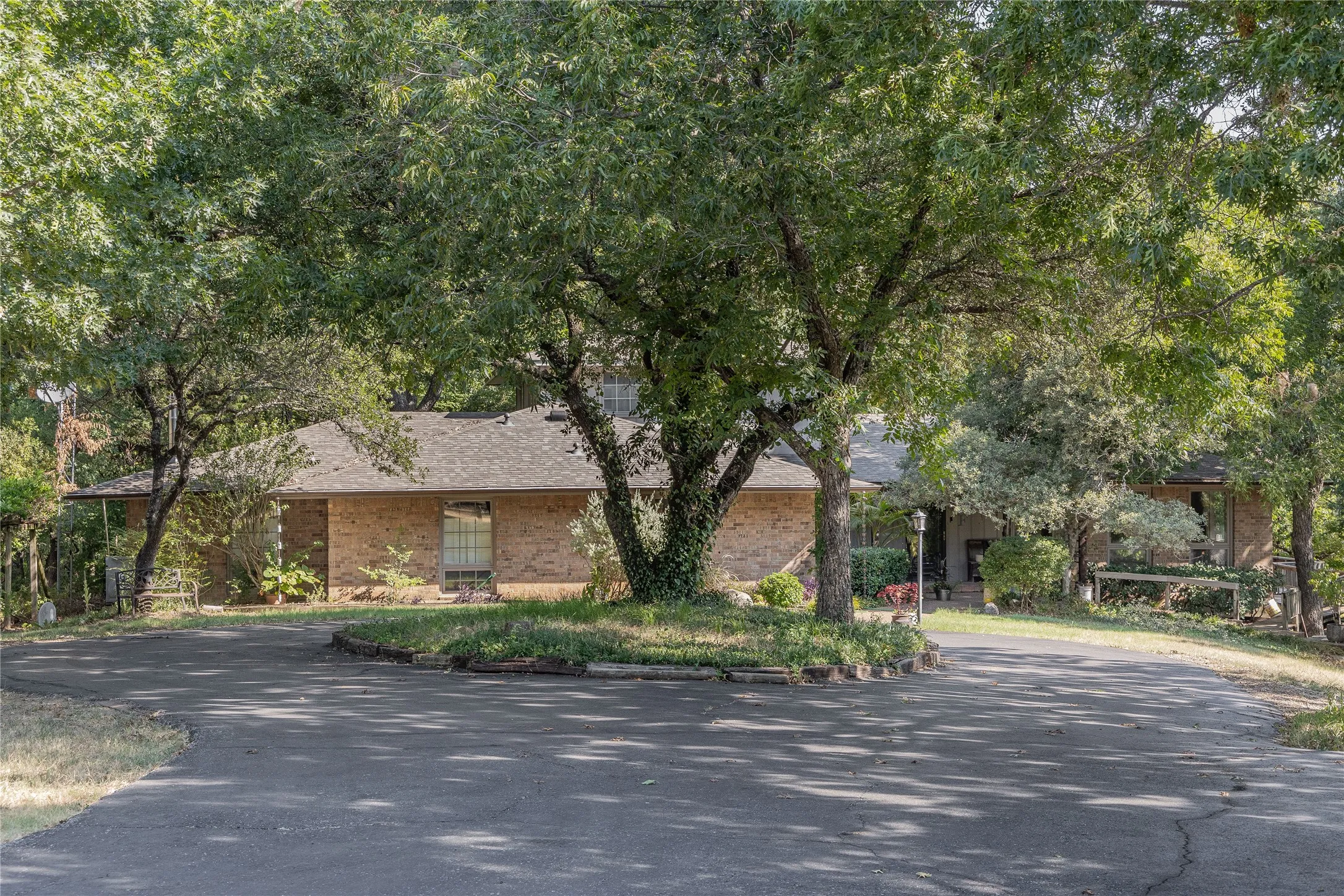 Unimproved Land For Sale in Grayson County , 4381 N Loy Lake Road, Sherman, Texas 75092, 0, 0, Garage spaces, 0 Sqft, built in 1976, mls#21368995, Real Estate Agent in Sherman, Homes For Sale in Grayson county, Homes For Sale in Sherman, Realtor in Sherman Texas, Real Estate Brokerage Independent Realty Texas, Luminita Cordes Realtor