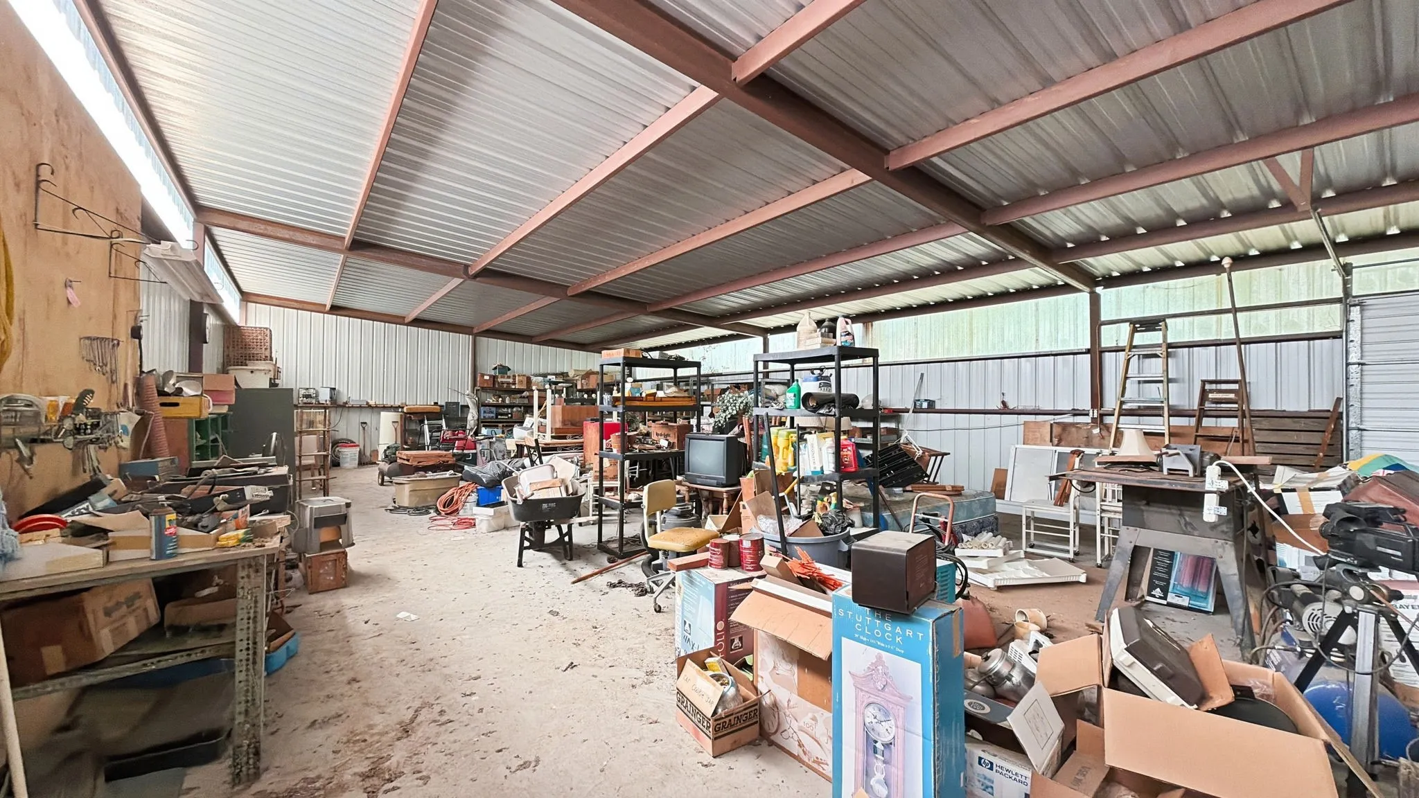 Single Family Residence For Sale in Grayson County , 1027 Highway 377 N, Whitesboro, Texas 76273, 3 Bedroom, 2 Bathroom, Garage spaces, 1,860 Sqft, built in 1965, mls#21374435, Real Estate Agent in Whitesboro, Homes For Sale in Grayson county, Homes For Sale in Whitesboro, Realtor in Whitesboro Texas, Real Estate Brokerage Independent Realty Texas, Luminita Cordes Realtor