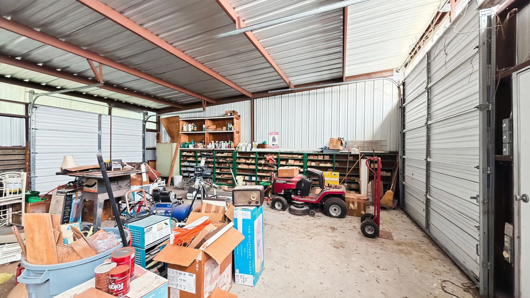 Single Family Residence For Sale in Grayson County , 1027 Highway 377 N, Whitesboro, Texas 76273, 3 Bedroom, 2 Bathroom, Garage spaces, 1,860 Sqft, built in 1965, mls#21374435, Real Estate Agent in Whitesboro, Homes For Sale in Grayson county, Homes For Sale in Whitesboro, Realtor in Whitesboro Texas, Real Estate Brokerage Independent Realty Texas, Luminita Cordes Realtor