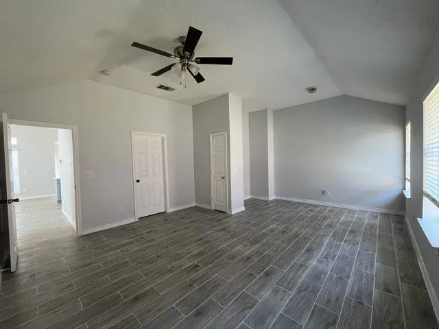 Single Family Residence For Rent in Collin County , 8104 Bells Street, Frisco, Texas 75035, 3 Bedroom, 2 Bathroom, 2 Garage spaces, 1,772 Sqft, built in 1994, mls#21374956, Real Estate Agent in Frisco, Homes For Rent in Collin county, Homes For Rent in Frisco, Realtor in Frisco Texas, Real Estate Brokerage Independent Realty Texas, Luminita Cordes Realtor