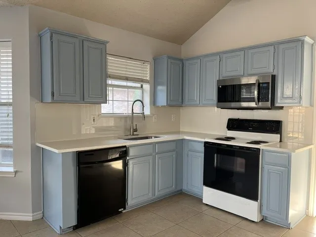 Single Family Residence For Rent in Collin County , 8104 Bells Street, Frisco, Texas 75035, 3 Bedroom, 2 Bathroom, 2 Garage spaces, 1,772 Sqft, built in 1994, mls#21374956, Real Estate Agent in Frisco, Homes For Rent in Collin county, Homes For Rent in Frisco, Realtor in Frisco Texas, Real Estate Brokerage Independent Realty Texas, Luminita Cordes Realtor