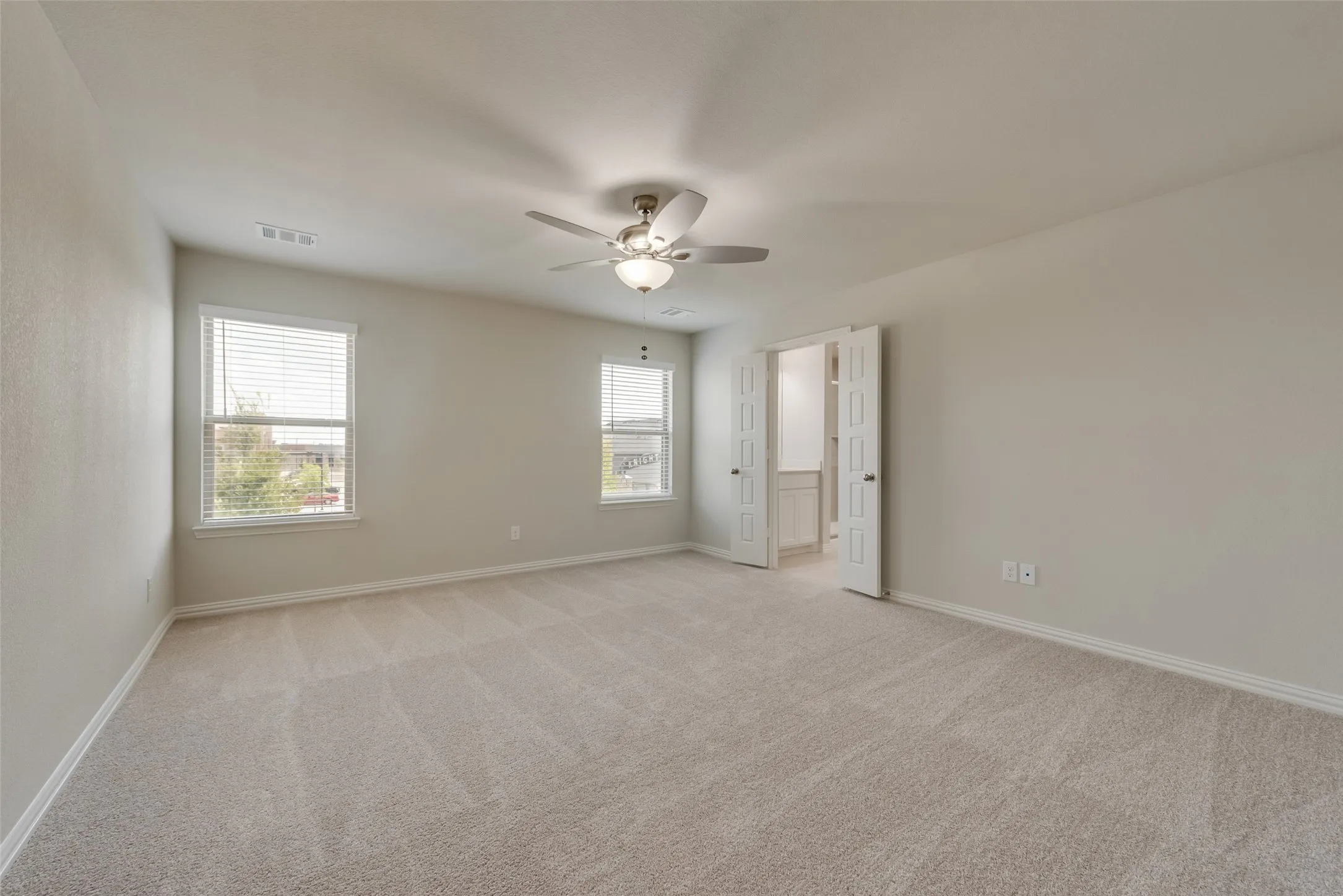 Townhouse For Rent in Tarrant County , 6909 Yellow Hammer Way, Arlington, Texas 76001, 3 Bedroom, 3 Bathroom, 2 Garage spaces, 1,705 Sqft, built in 2024, mls#21374960, Real Estate Agent in Arlington, Homes For Rent in Tarrant county, Homes For Rent in Arlington, Realtor in Arlington Texas, Real Estate Brokerage Independent Realty Texas, Luminita Cordes Realtor