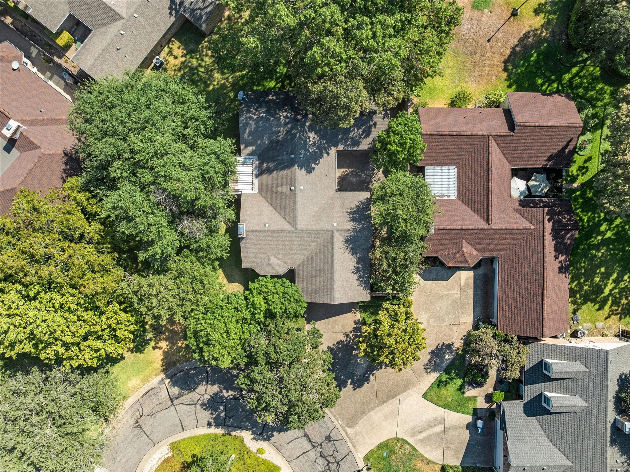 Single Family Residence For Sale in Mc Lennan County , 4400 Westchester Drive, Waco, Texas 76710, 2 Bedroom, 2 Bathroom, 2 Garage spaces, 1,681 Sqft, built in 1972, mls#21373934, Real Estate Agent in Waco, Homes For Sale in Mc Lennan county, Homes For Sale in Waco, Realtor in Waco Texas, Real Estate Brokerage Independent Realty Texas, Luminita Cordes Realtor