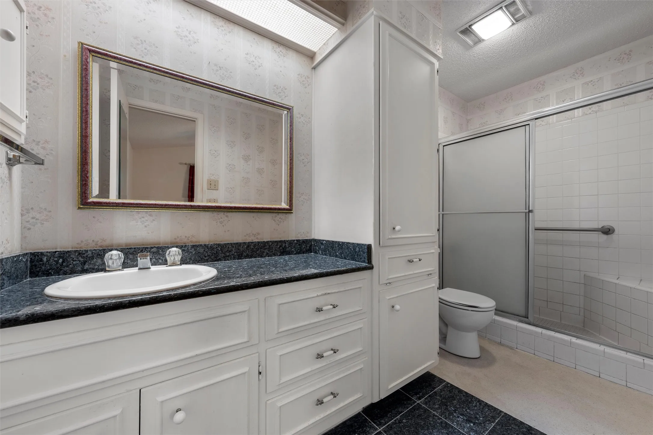 Single Family Residence For Sale in Mc Lennan County , 4400 Westchester Drive, Waco, Texas 76710, 2 Bedroom, 2 Bathroom, 2 Garage spaces, 1,681 Sqft, built in 1972, mls#21373934, Real Estate Agent in Waco, Homes For Sale in Mc Lennan county, Homes For Sale in Waco, Realtor in Waco Texas, Real Estate Brokerage Independent Realty Texas, Luminita Cordes Realtor