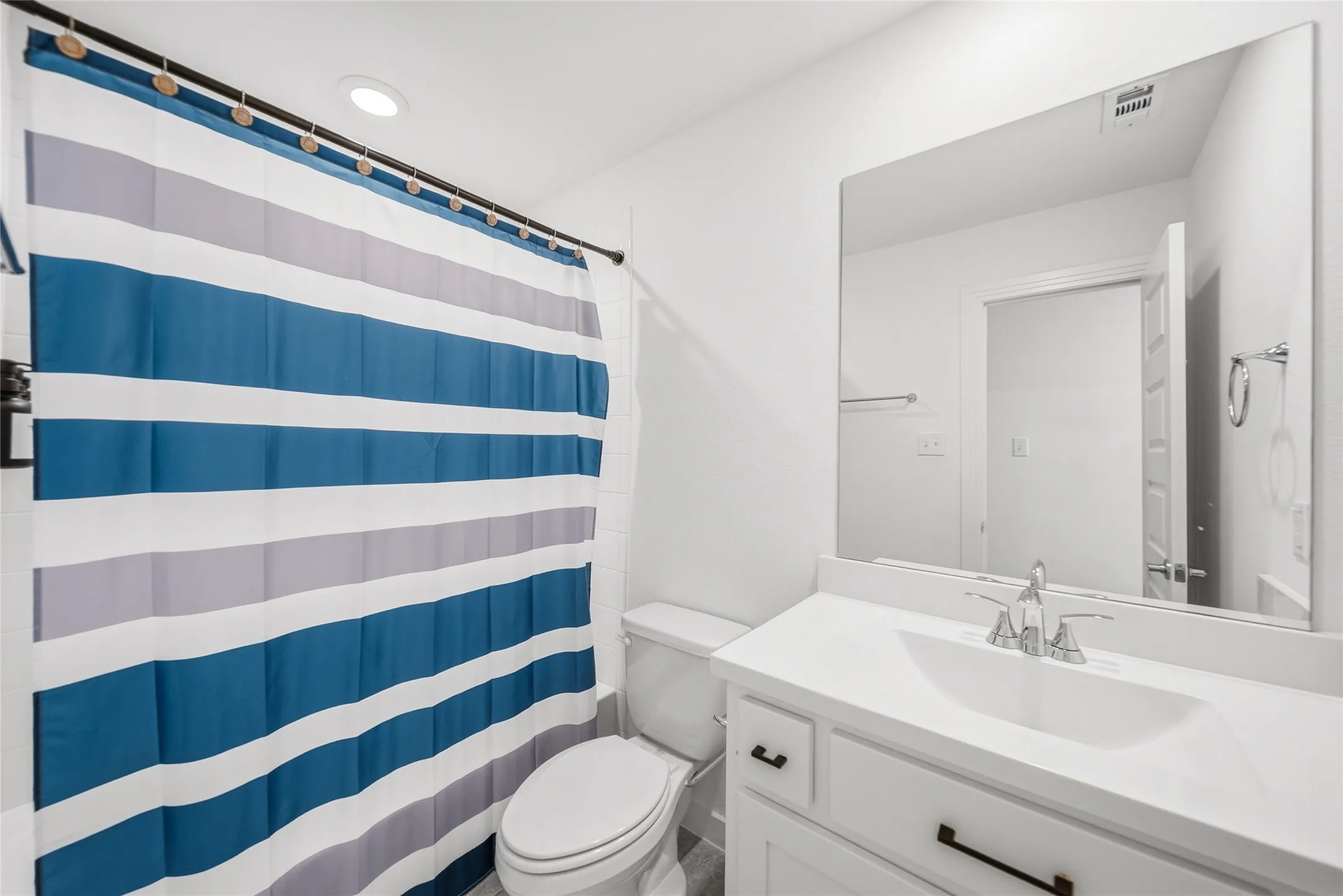 Single Family Residence For Sale in Denton County , 1060 Water Canna Drive, Justin, Texas 76247, 4 Bedroom, 4 Bathroom, 2 Garage spaces, 2,982 Sqft, built in 2023, mls#21371091, Real Estate Agent in Justin, Homes For Sale in Denton county, Homes For Sale in Justin, Realtor in Justin Texas, Real Estate Brokerage Independent Realty Texas, Luminita Cordes Realtor