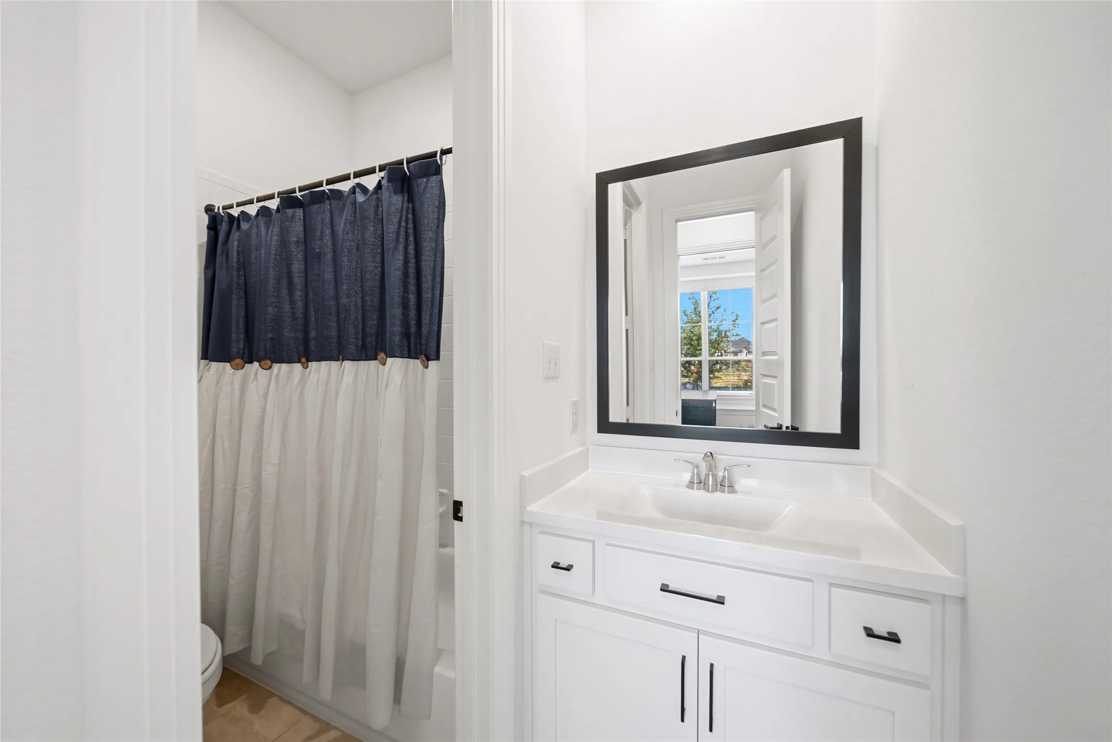 Single Family Residence For Sale in Denton County , 1060 Water Canna Drive, Justin, Texas 76247, 4 Bedroom, 4 Bathroom, 2 Garage spaces, 2,982 Sqft, built in 2023, mls#21371091, Real Estate Agent in Justin, Homes For Sale in Denton county, Homes For Sale in Justin, Realtor in Justin Texas, Real Estate Brokerage Independent Realty Texas, Luminita Cordes Realtor