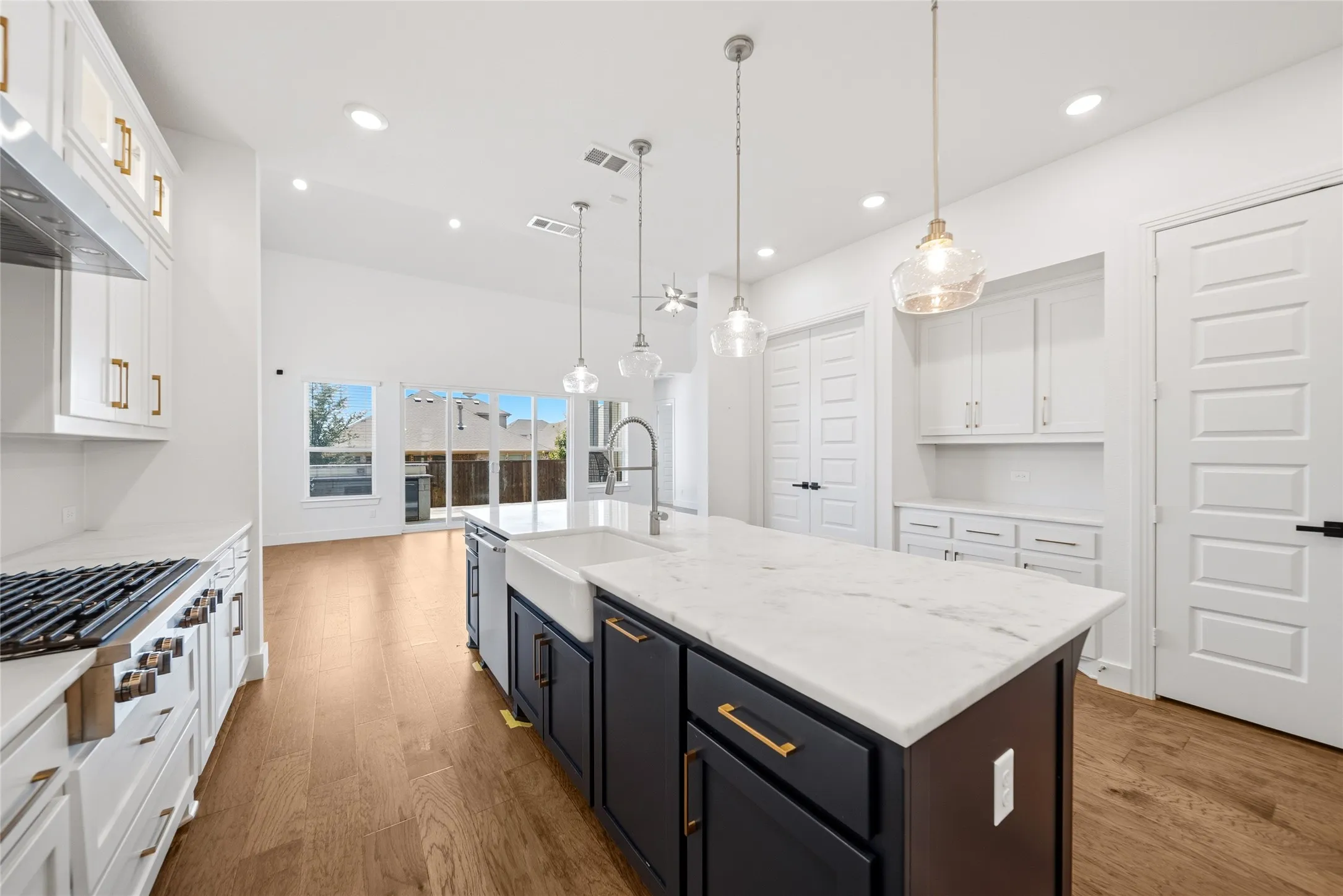 Single Family Residence For Sale in Denton County , 1060 Water Canna Drive, Justin, Texas 76247, 4 Bedroom, 4 Bathroom, 2 Garage spaces, 2,982 Sqft, built in 2023, mls#21371091, Real Estate Agent in Justin, Homes For Sale in Denton county, Homes For Sale in Justin, Realtor in Justin Texas, Real Estate Brokerage Independent Realty Texas, Luminita Cordes Realtor