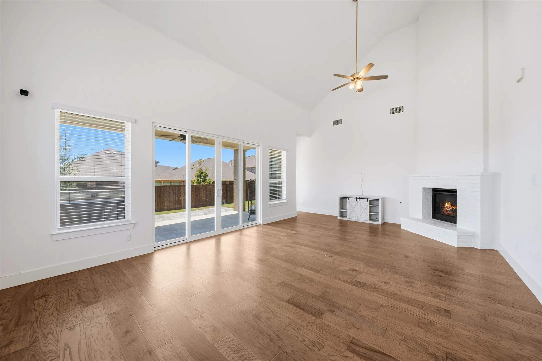 Single Family Residence For Sale in Denton County , 1060 Water Canna Drive, Justin, Texas 76247, 4 Bedroom, 4 Bathroom, 2 Garage spaces, 2,982 Sqft, built in 2023, mls#21371091, Real Estate Agent in Justin, Homes For Sale in Denton county, Homes For Sale in Justin, Realtor in Justin Texas, Real Estate Brokerage Independent Realty Texas, Luminita Cordes Realtor