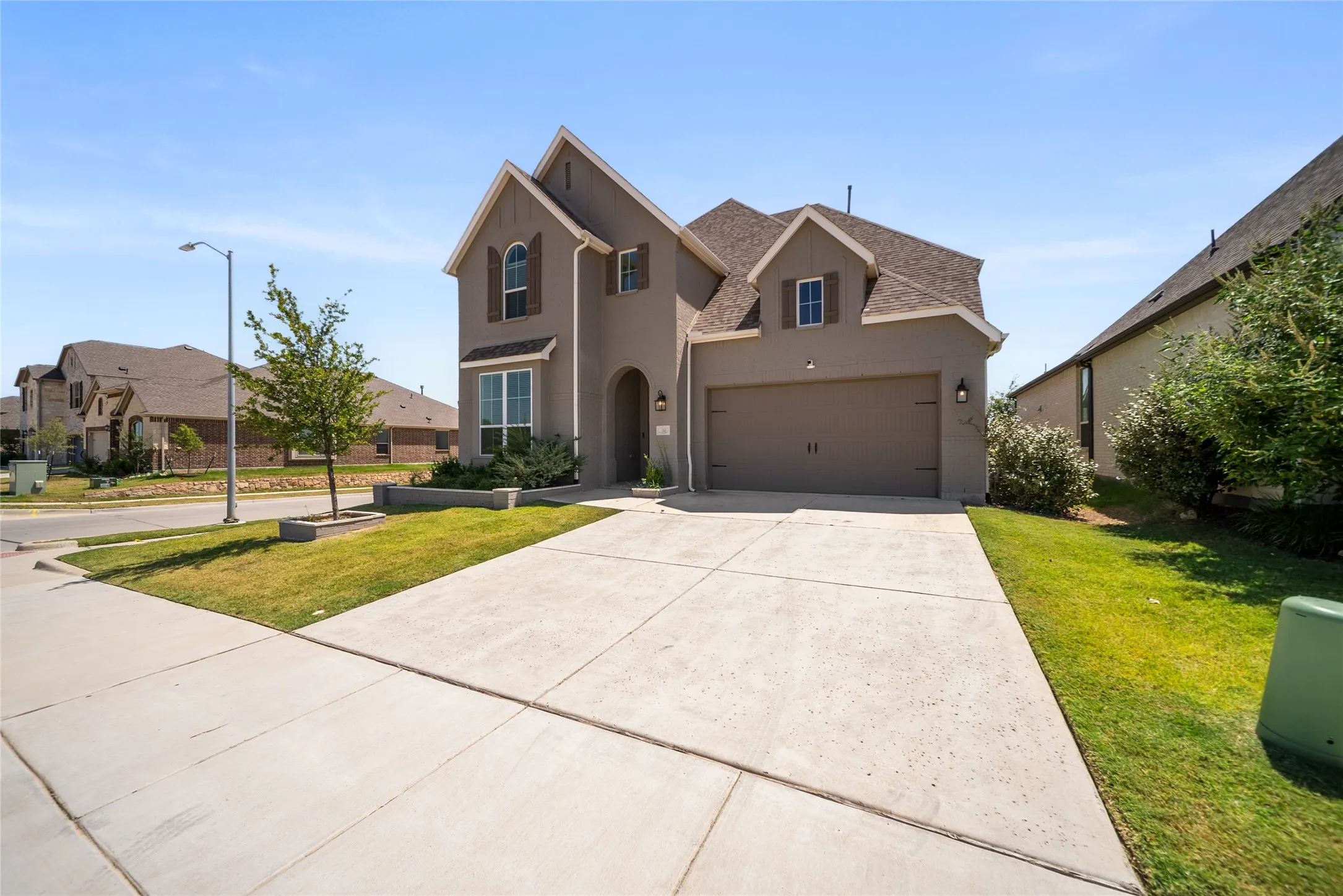 Single Family Residence For Sale in Denton County , 1060 Water Canna Drive, Justin, Texas 76247, 4 Bedroom, 4 Bathroom, 2 Garage spaces, 2,982 Sqft, built in 2023, mls#21371091, Real Estate Agent in Justin, Homes For Sale in Denton county, Homes For Sale in Justin, Realtor in Justin Texas, Real Estate Brokerage Independent Realty Texas, Luminita Cordes Realtor