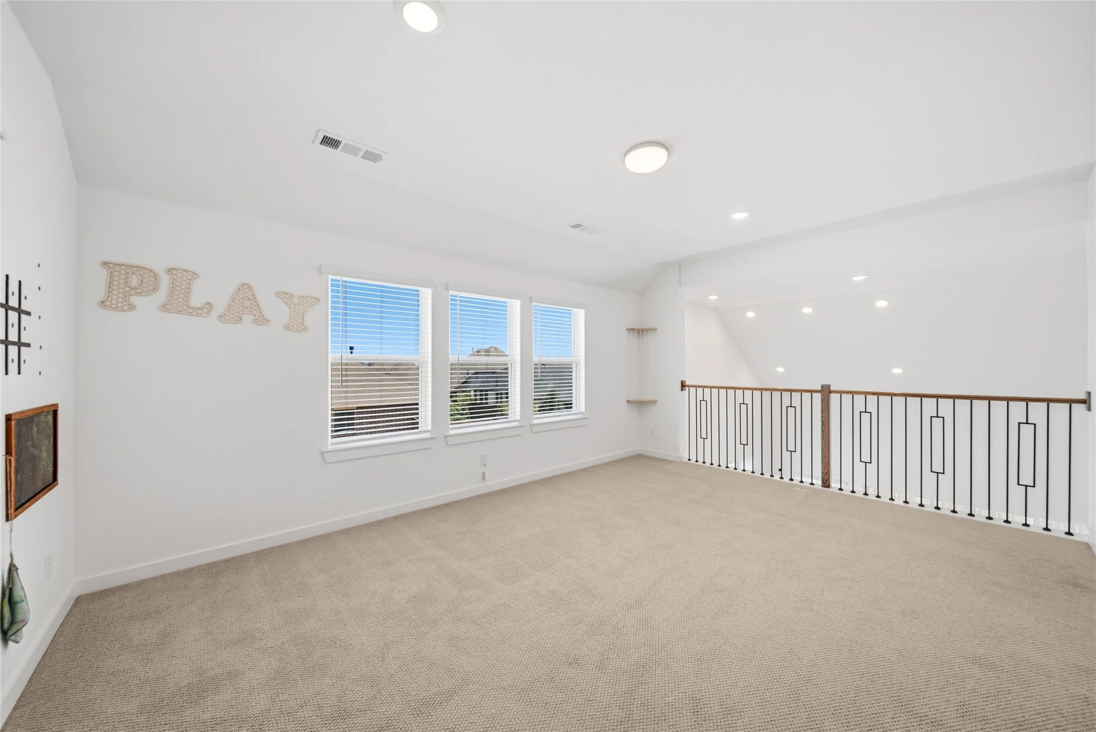 Single Family Residence For Sale in Denton County , 1060 Water Canna Drive, Justin, Texas 76247, 4 Bedroom, 4 Bathroom, 2 Garage spaces, 2,982 Sqft, built in 2023, mls#21371091, Real Estate Agent in Justin, Homes For Sale in Denton county, Homes For Sale in Justin, Realtor in Justin Texas, Real Estate Brokerage Independent Realty Texas, Luminita Cordes Realtor