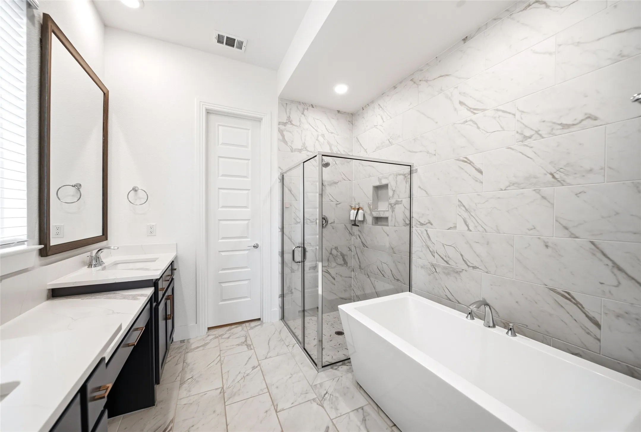 Single Family Residence For Sale in Denton County , 1060 Water Canna Drive, Justin, Texas 76247, 4 Bedroom, 4 Bathroom, 2 Garage spaces, 2,982 Sqft, built in 2023, mls#21371091, Real Estate Agent in Justin, Homes For Sale in Denton county, Homes For Sale in Justin, Realtor in Justin Texas, Real Estate Brokerage Independent Realty Texas, Luminita Cordes Realtor