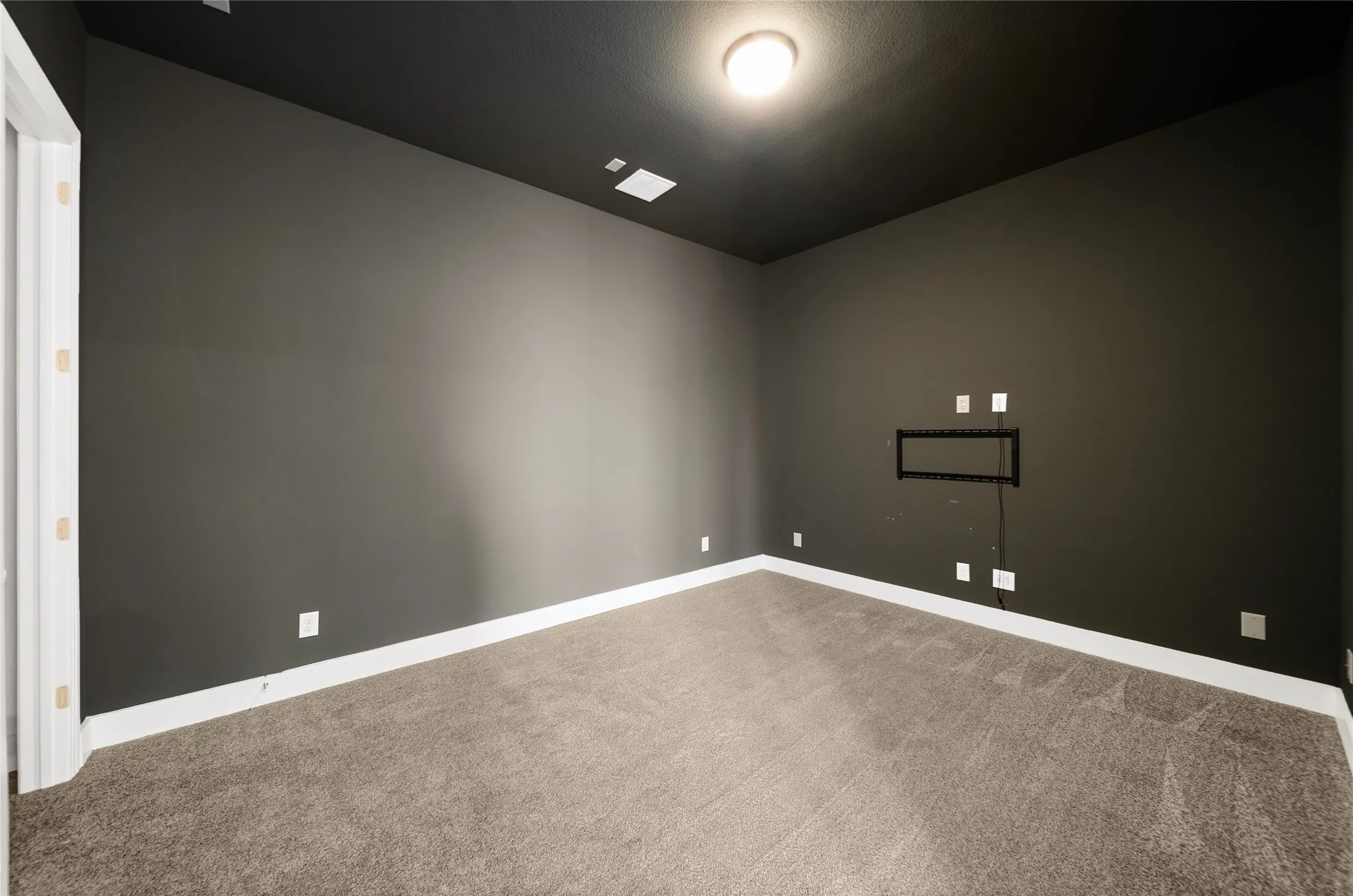 Single Family Residence For Sale in Denton County , 1060 Water Canna Drive, Justin, Texas 76247, 4 Bedroom, 4 Bathroom, 2 Garage spaces, 2,982 Sqft, built in 2023, mls#21371091, Real Estate Agent in Justin, Homes For Sale in Denton county, Homes For Sale in Justin, Realtor in Justin Texas, Real Estate Brokerage Independent Realty Texas, Luminita Cordes Realtor