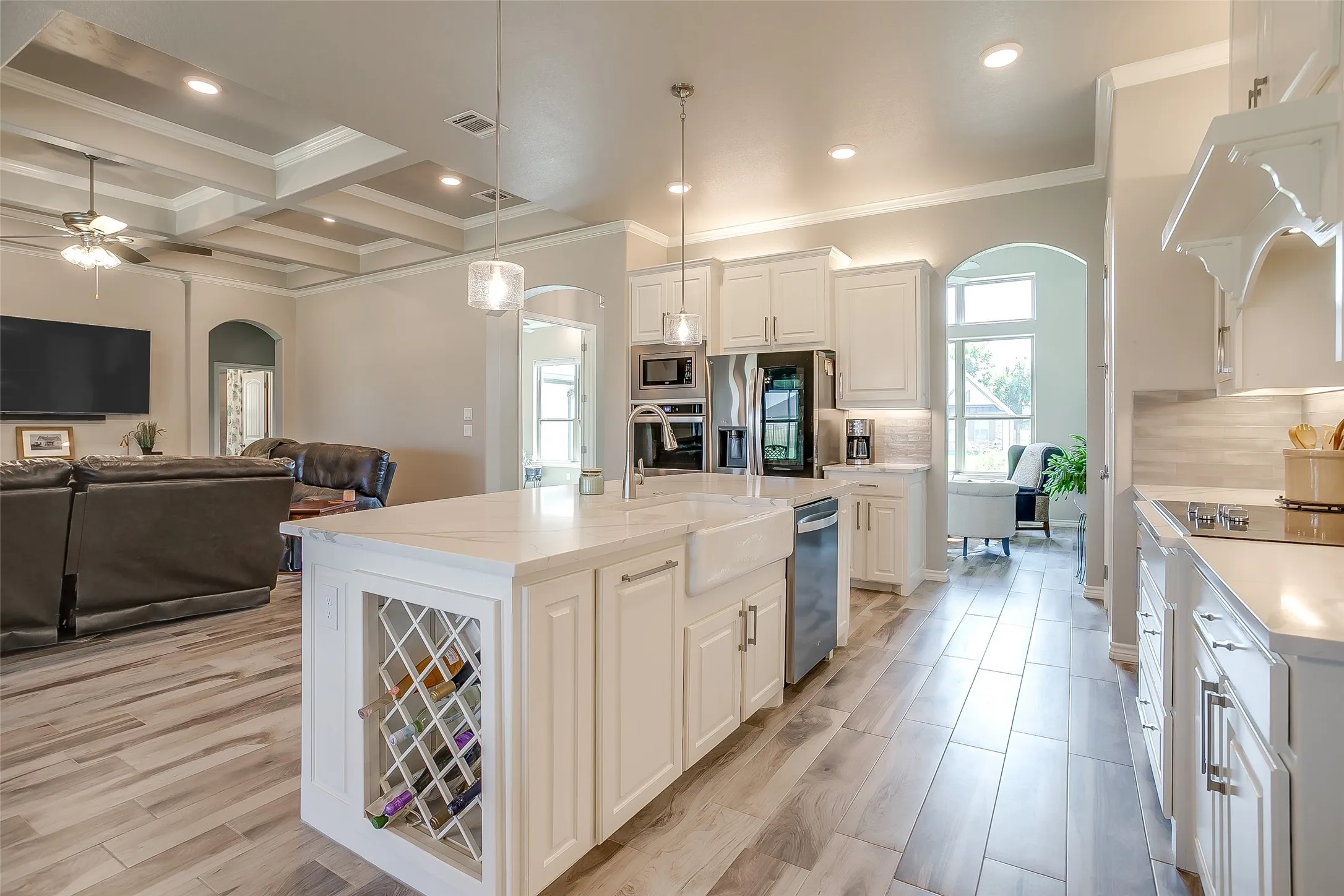 Single Family Residence For Sale in Hood County , 2716 Village Road, Granbury, Texas 76049, 4 Bedroom, 3 Bathroom, 3 Garage spaces, 2,609 Sqft, built in 2022, mls#21373149, Real Estate Agent in Granbury, Homes For Sale in Hood county, Homes For Sale in Granbury, Realtor in Granbury Texas, Real Estate Brokerage Independent Realty Texas, Luminita Cordes Realtor