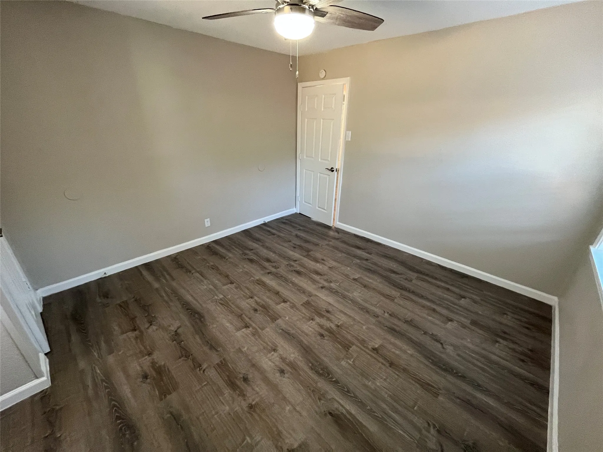 Single Family Residence For Rent in Dallas County , 710 Apache Trace, Grand Prairie, Texas 75051, 3 Bedroom, 1 Bathroom, Garage spaces, 1,009 Sqft, built in 1942, mls#21332388, Real Estate Agent in Grand Prairie, Homes For Rent in Dallas county, Homes For Rent in Grand Prairie, Realtor in Grand Prairie Texas, Real Estate Brokerage Independent Realty Texas, Luminita Cordes Realtor