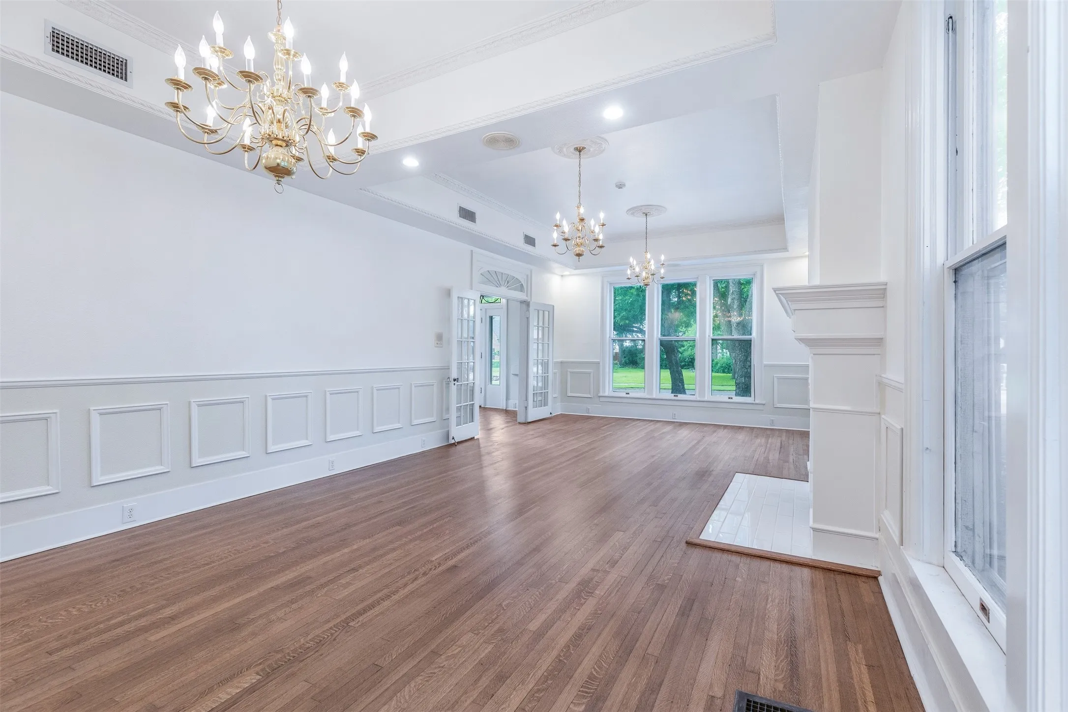 Office For Sale in Grayson County , 721 W Washington Street, Sherman, Texas 75092, 0, 0, Garage spaces, 0 Sqft, built in 1897, mls#21369860, Real Estate Agent in Sherman, Homes For Sale in Grayson county, Homes For Sale in Sherman, Realtor in Sherman Texas, Real Estate Brokerage Independent Realty Texas, Luminita Cordes Realtor