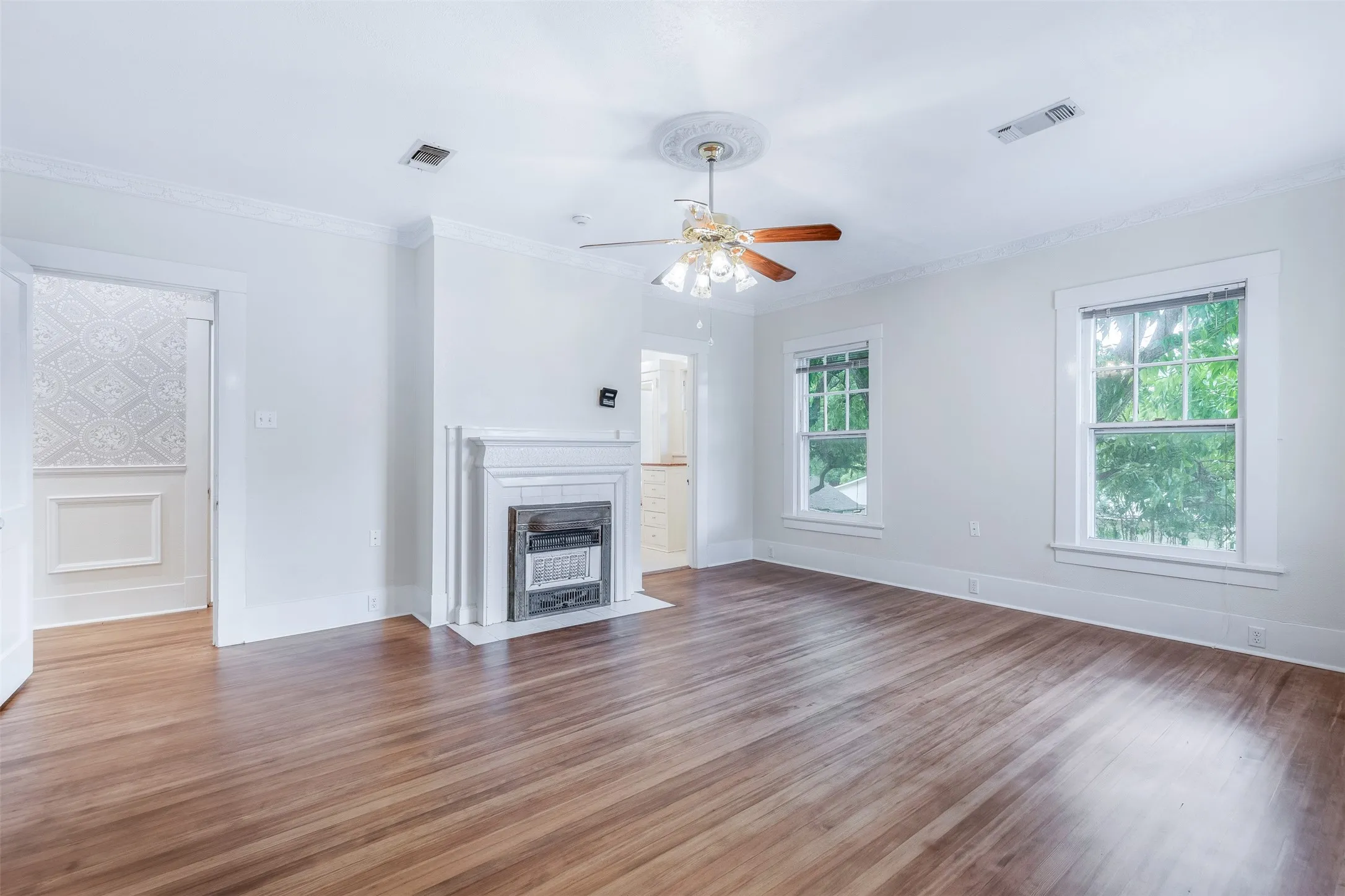 Office For Sale in Grayson County , 721 W Washington Street, Sherman, Texas 75092, 0, 0, Garage spaces, 0 Sqft, built in 1897, mls#21369860, Real Estate Agent in Sherman, Homes For Sale in Grayson county, Homes For Sale in Sherman, Realtor in Sherman Texas, Real Estate Brokerage Independent Realty Texas, Luminita Cordes Realtor