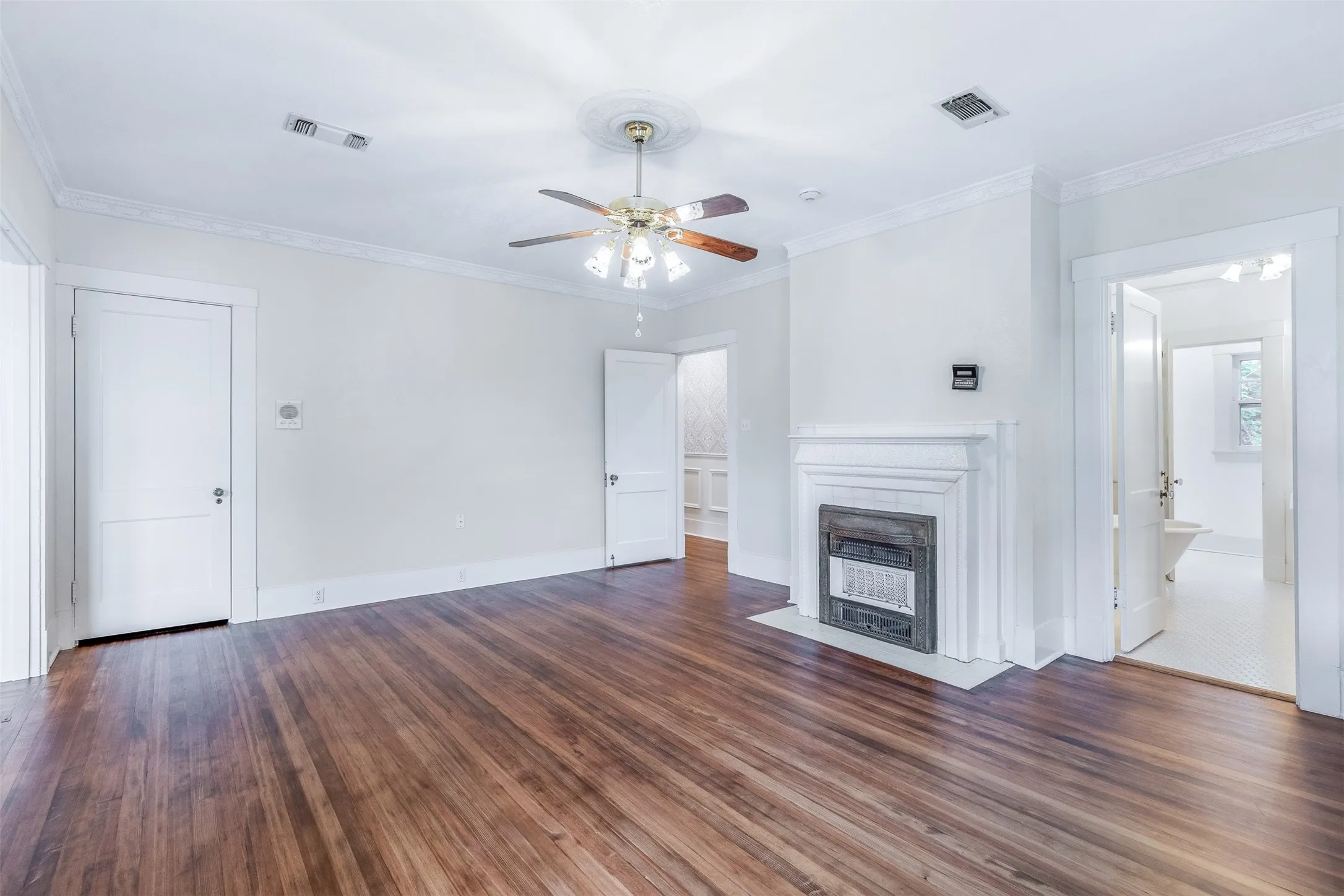Office For Sale in Grayson County , 721 W Washington Street, Sherman, Texas 75092, 0, 0, Garage spaces, 0 Sqft, built in 1897, mls#21369860, Real Estate Agent in Sherman, Homes For Sale in Grayson county, Homes For Sale in Sherman, Realtor in Sherman Texas, Real Estate Brokerage Independent Realty Texas, Luminita Cordes Realtor