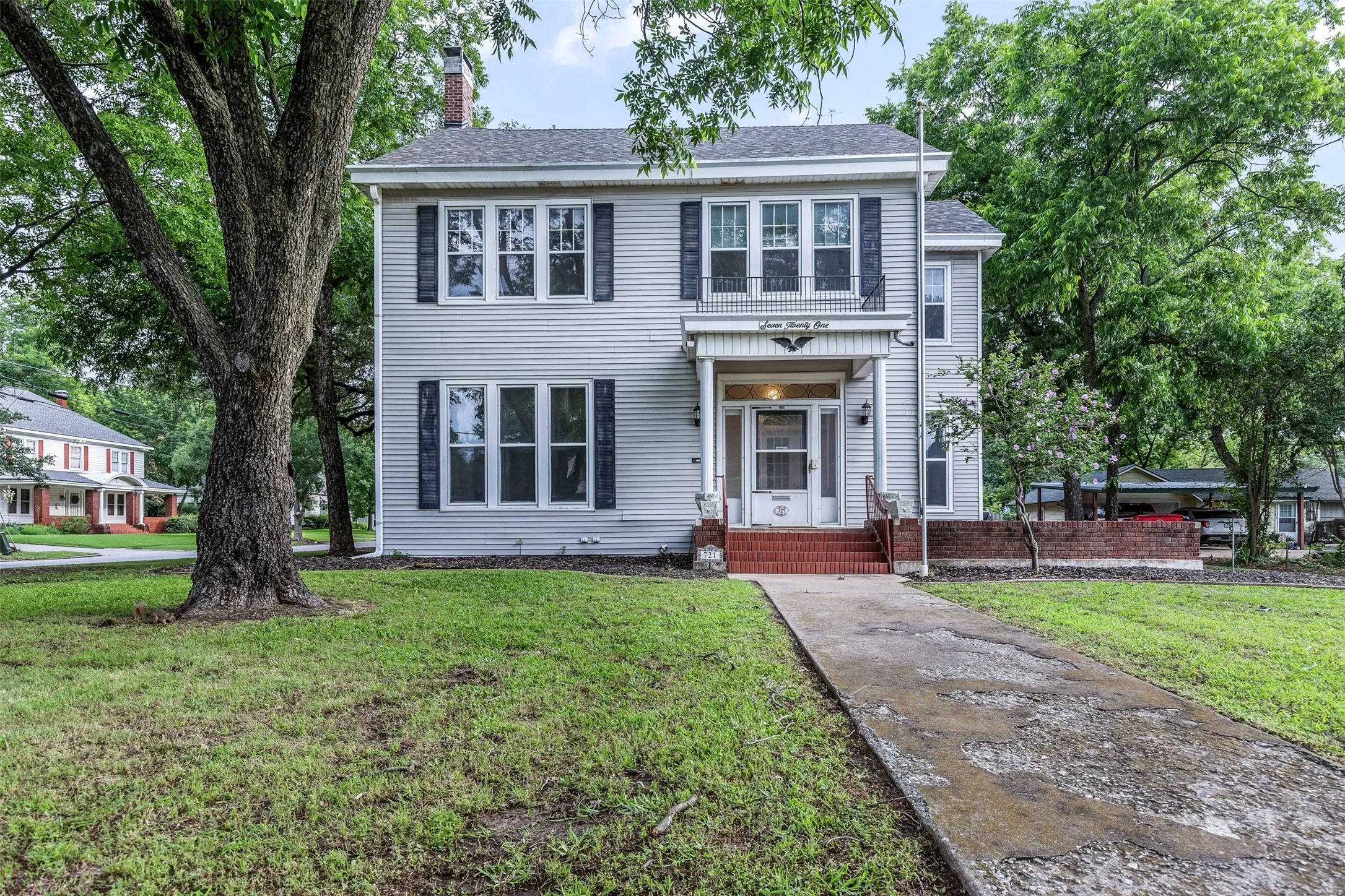 Office For Sale in Grayson County , 721 W Washington Street, Sherman, Texas 75092, 0, 0, Garage spaces, 0 Sqft, built in 1897, mls#21369860, Real Estate Agent in Sherman, Homes For Sale in Grayson county, Homes For Sale in Sherman, Realtor in Sherman Texas, Real Estate Brokerage Independent Realty Texas, Luminita Cordes Realtor