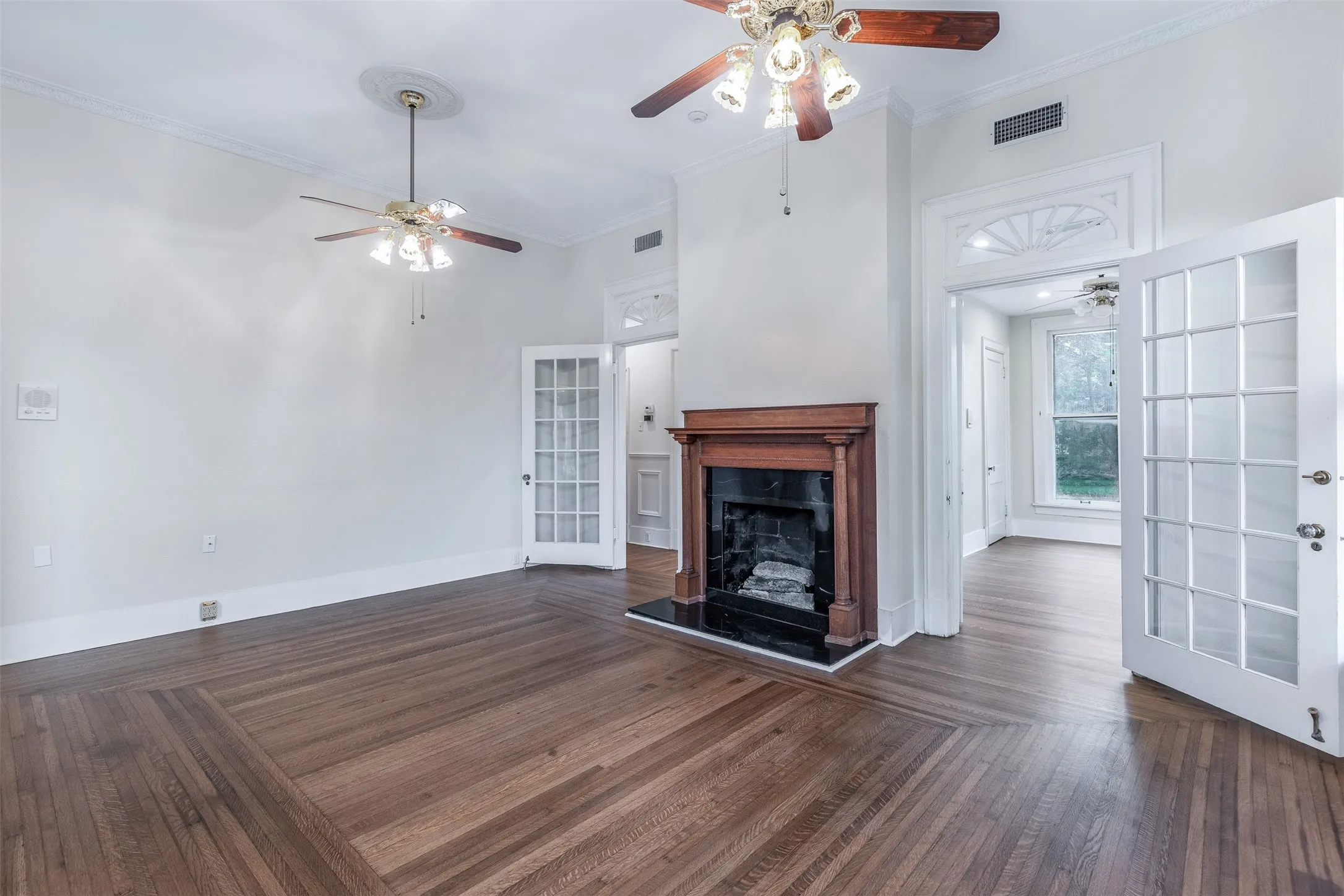 Office For Sale in Grayson County , 721 W Washington Street, Sherman, Texas 75092, 0, 0, Garage spaces, 0 Sqft, built in 1897, mls#21369860, Real Estate Agent in Sherman, Homes For Sale in Grayson county, Homes For Sale in Sherman, Realtor in Sherman Texas, Real Estate Brokerage Independent Realty Texas, Luminita Cordes Realtor