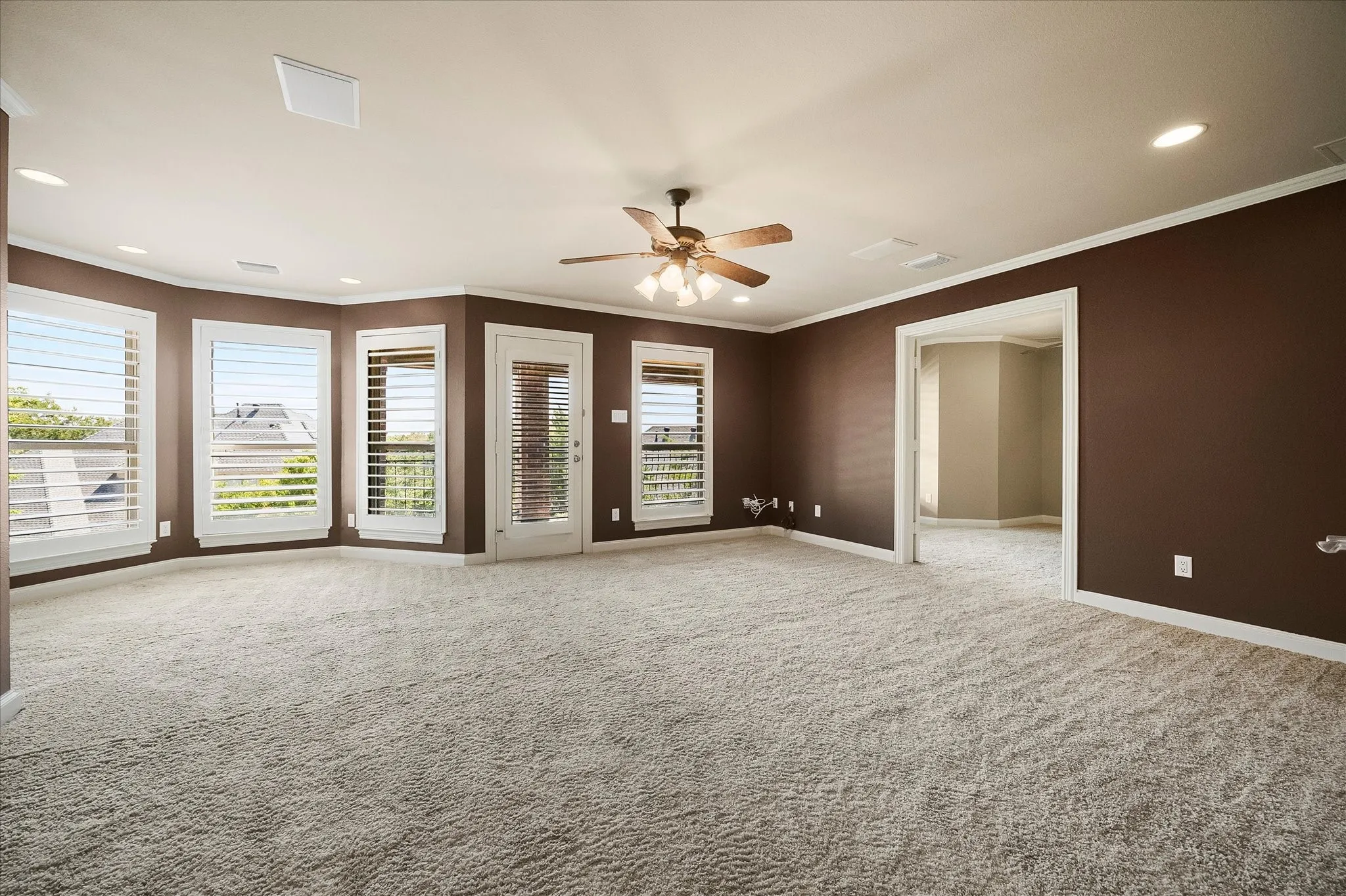Single Family Residence For Sale in Rockwall County , 804 White Buffalo Lane, Heath, Texas 75032, 5 Bedroom, 5 Bathroom, 3 Garage spaces, 4,154 Sqft, built in 2000, mls#21374734, Real Estate Agent in Heath, Homes For Sale in Rockwall county, Homes For Sale in Heath, Realtor in Heath Texas, Real Estate Brokerage Independent Realty Texas, Luminita Cordes Realtor