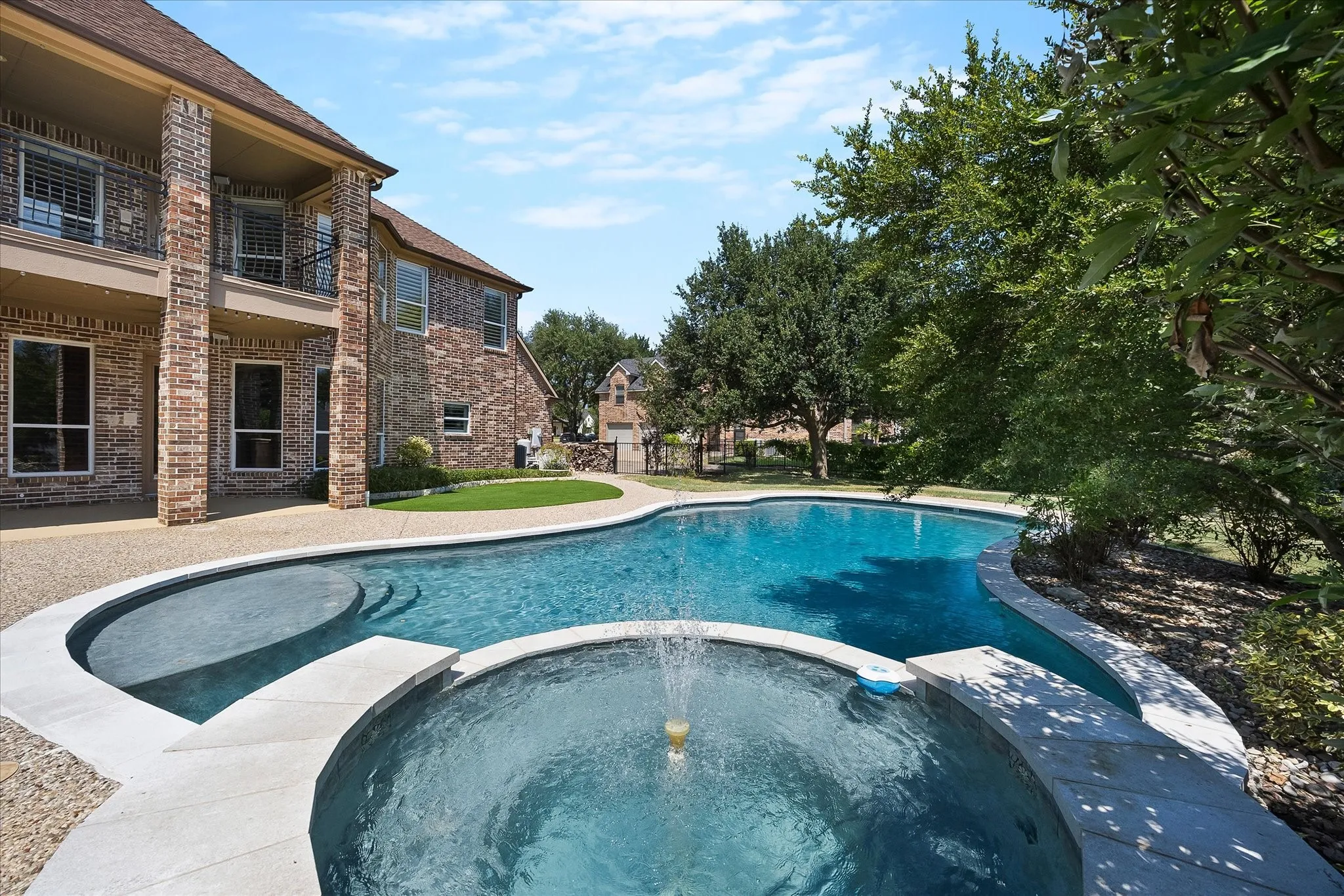 Single Family Residence For Sale in Rockwall County , 804 White Buffalo Lane, Heath, Texas 75032, 5 Bedroom, 5 Bathroom, 3 Garage spaces, 4,154 Sqft, built in 2000, mls#21374734, Real Estate Agent in Heath, Homes For Sale in Rockwall county, Homes For Sale in Heath, Realtor in Heath Texas, Real Estate Brokerage Independent Realty Texas, Luminita Cordes Realtor