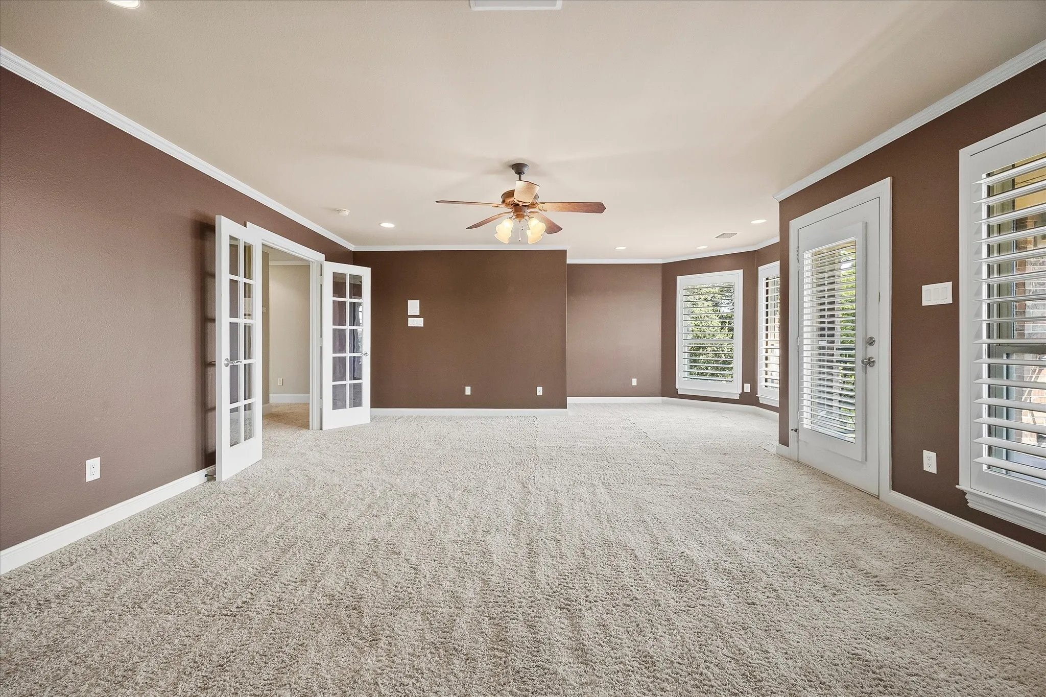 Single Family Residence For Sale in Rockwall County , 804 White Buffalo Lane, Heath, Texas 75032, 5 Bedroom, 5 Bathroom, 3 Garage spaces, 4,154 Sqft, built in 2000, mls#21374734, Real Estate Agent in Heath, Homes For Sale in Rockwall county, Homes For Sale in Heath, Realtor in Heath Texas, Real Estate Brokerage Independent Realty Texas, Luminita Cordes Realtor