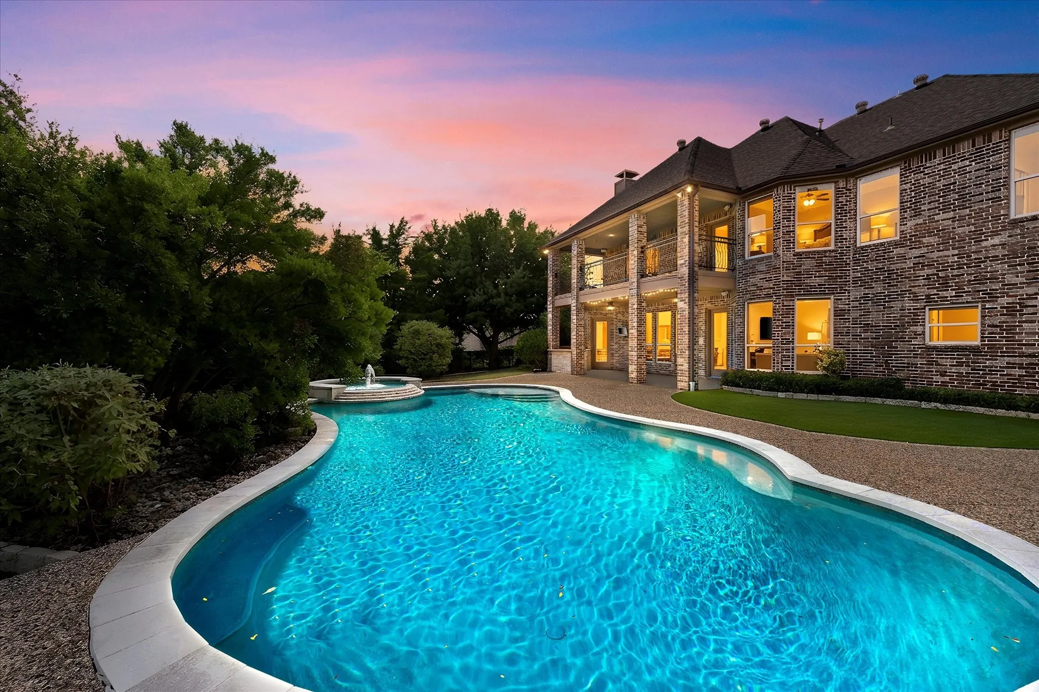 Single Family Residence For Sale in Rockwall County , 804 White Buffalo Lane, Heath, Texas 75032, 5 Bedroom, 5 Bathroom, 3 Garage spaces, 4,154 Sqft, built in 2000, mls#21374734, Real Estate Agent in Heath, Homes For Sale in Rockwall county, Homes For Sale in Heath, Realtor in Heath Texas, Real Estate Brokerage Independent Realty Texas, Luminita Cordes Realtor