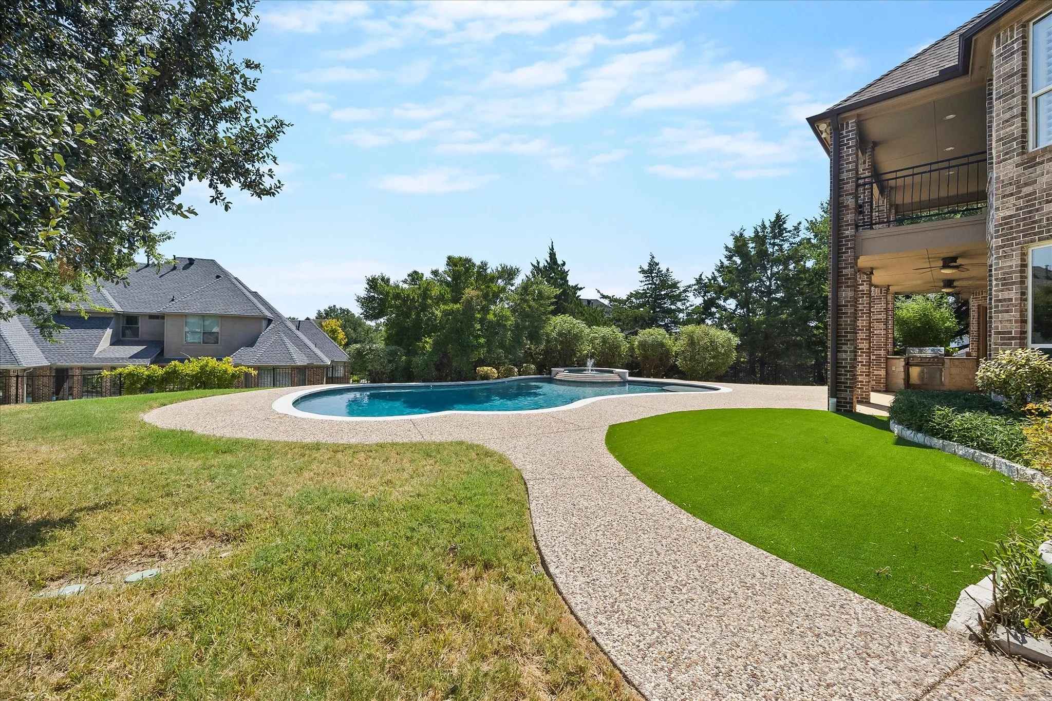 Single Family Residence For Sale in Rockwall County , 804 White Buffalo Lane, Heath, Texas 75032, 5 Bedroom, 5 Bathroom, 3 Garage spaces, 4,154 Sqft, built in 2000, mls#21374734, Real Estate Agent in Heath, Homes For Sale in Rockwall county, Homes For Sale in Heath, Realtor in Heath Texas, Real Estate Brokerage Independent Realty Texas, Luminita Cordes Realtor