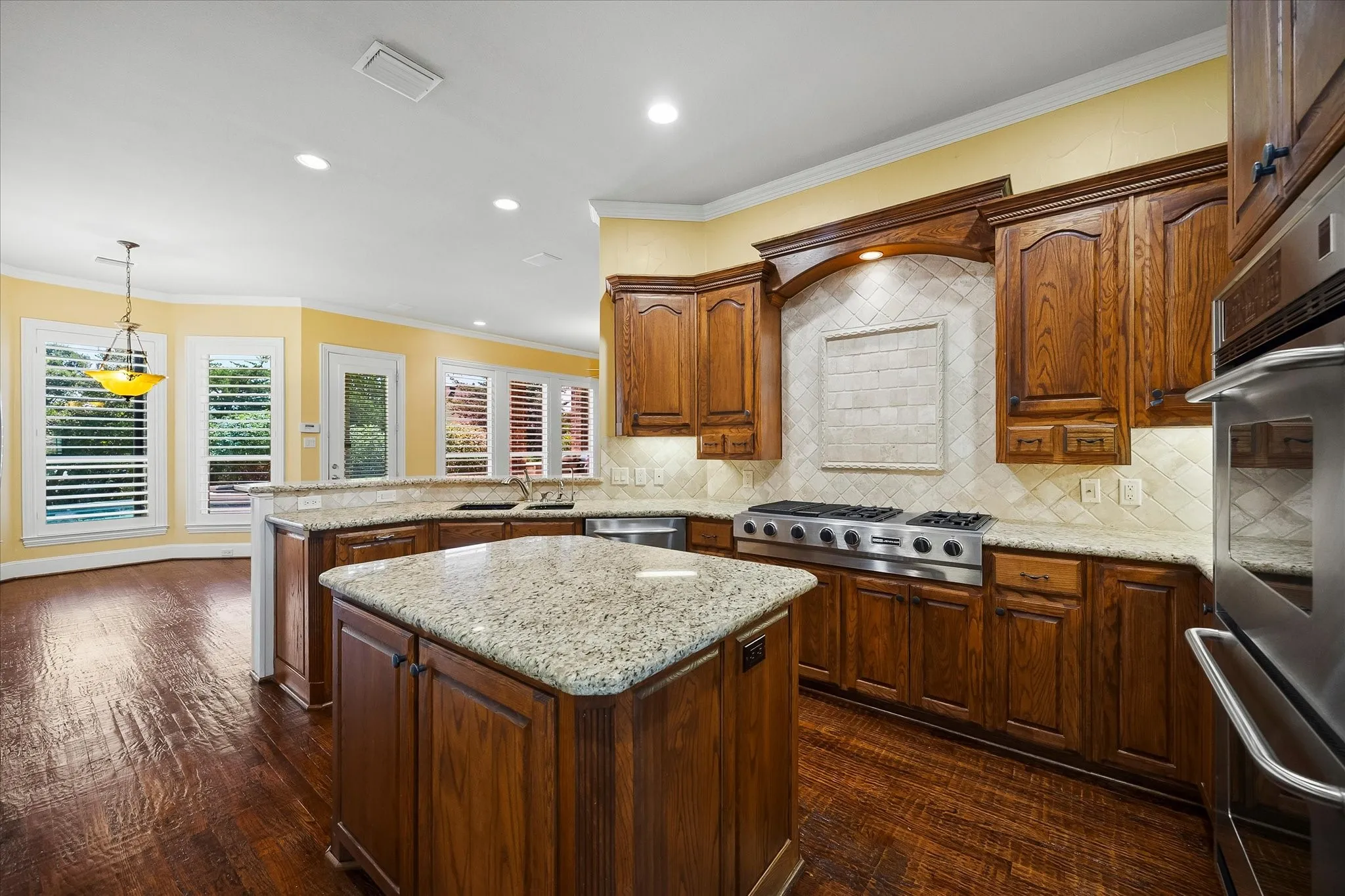 Single Family Residence For Sale in Rockwall County , 804 White Buffalo Lane, Heath, Texas 75032, 5 Bedroom, 5 Bathroom, 3 Garage spaces, 4,154 Sqft, built in 2000, mls#21374734, Real Estate Agent in Heath, Homes For Sale in Rockwall county, Homes For Sale in Heath, Realtor in Heath Texas, Real Estate Brokerage Independent Realty Texas, Luminita Cordes Realtor