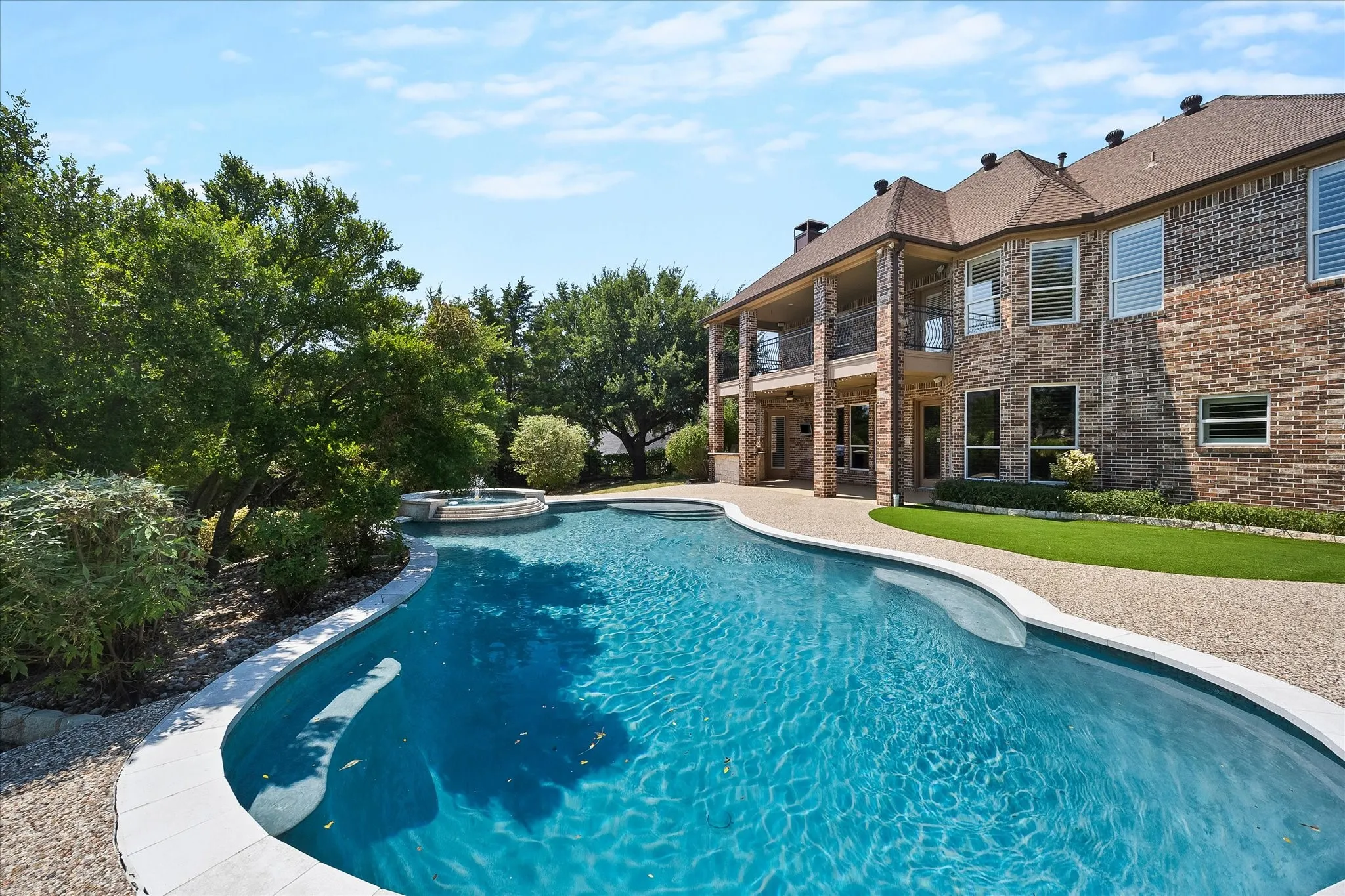 Single Family Residence For Sale in Rockwall County , 804 White Buffalo Lane, Heath, Texas 75032, 5 Bedroom, 5 Bathroom, 3 Garage spaces, 4,154 Sqft, built in 2000, mls#21374734, Real Estate Agent in Heath, Homes For Sale in Rockwall county, Homes For Sale in Heath, Realtor in Heath Texas, Real Estate Brokerage Independent Realty Texas, Luminita Cordes Realtor