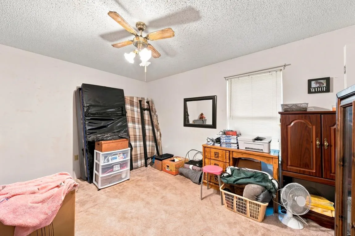 Single Family Residence For Sale in Mc Lennan County , 105 Virginia, Hewitt, Texas 76643, 3 Bedroom, 2 Bathroom, Garage spaces, 1,916 Sqft, built in 1977, mls#21373256, Real Estate Agent in Hewitt, Homes For Sale in Mc Lennan county, Homes For Sale in Hewitt, Realtor in Hewitt Texas, Real Estate Brokerage Independent Realty Texas, Luminita Cordes Realtor