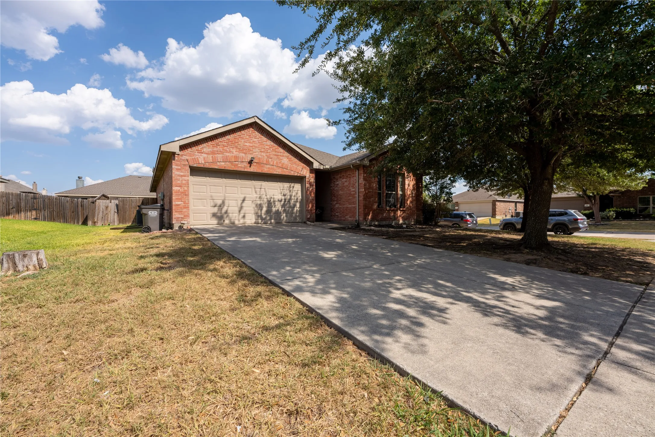 Single Family Residence For Sale in Collin County , 482 Hunters Ridge Drive, Melissa, Texas 75454, 3 Bedroom, 2 Bathroom, 2 Garage spaces, 1,411 Sqft, built in 2005, mls#21374008, Real Estate Agent in Melissa, Homes For Sale in Collin county, Homes For Sale in Melissa, Realtor in Melissa Texas, Real Estate Brokerage Independent Realty Texas, Luminita Cordes Realtor