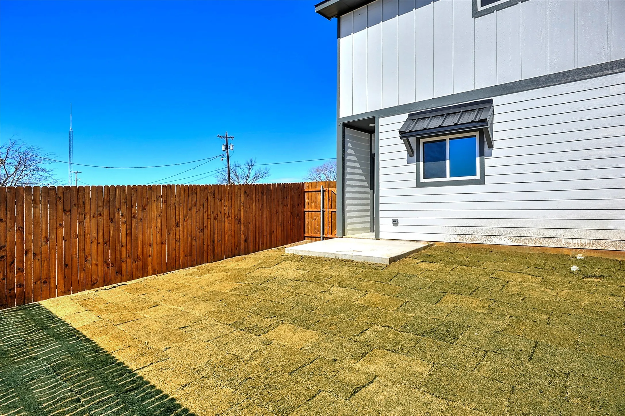 Duplex For Rent in Grayson County , 1304 Country Road B, Whitesboro, Texas 76273, 3 Bedroom, 3 Bathroom, Garage spaces, 1,400 Sqft, built in 2020, mls#21374975, Real Estate Agent in Whitesboro, Homes For Rent in Grayson county, Homes For Rent in Whitesboro, Realtor in Whitesboro Texas, Real Estate Brokerage Independent Realty Texas, Luminita Cordes Realtor