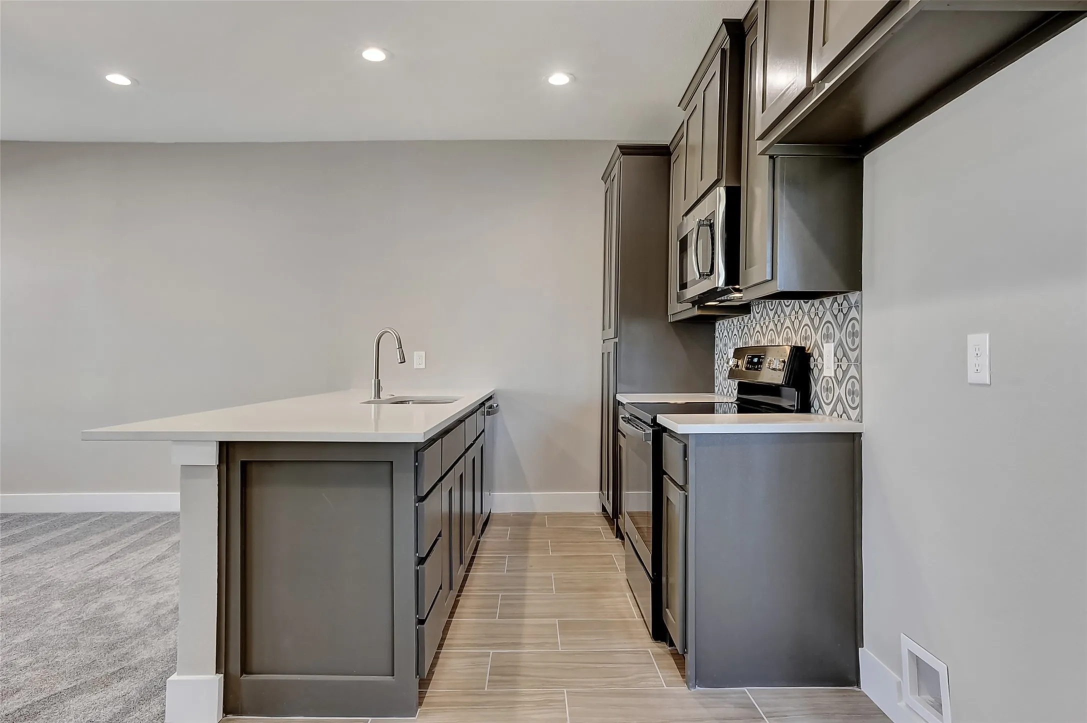 Duplex For Rent in Grayson County , 1304 Country Road B, Whitesboro, Texas 76273, 3 Bedroom, 3 Bathroom, Garage spaces, 1,400 Sqft, built in 2020, mls#21374975, Real Estate Agent in Whitesboro, Homes For Rent in Grayson county, Homes For Rent in Whitesboro, Realtor in Whitesboro Texas, Real Estate Brokerage Independent Realty Texas, Luminita Cordes Realtor