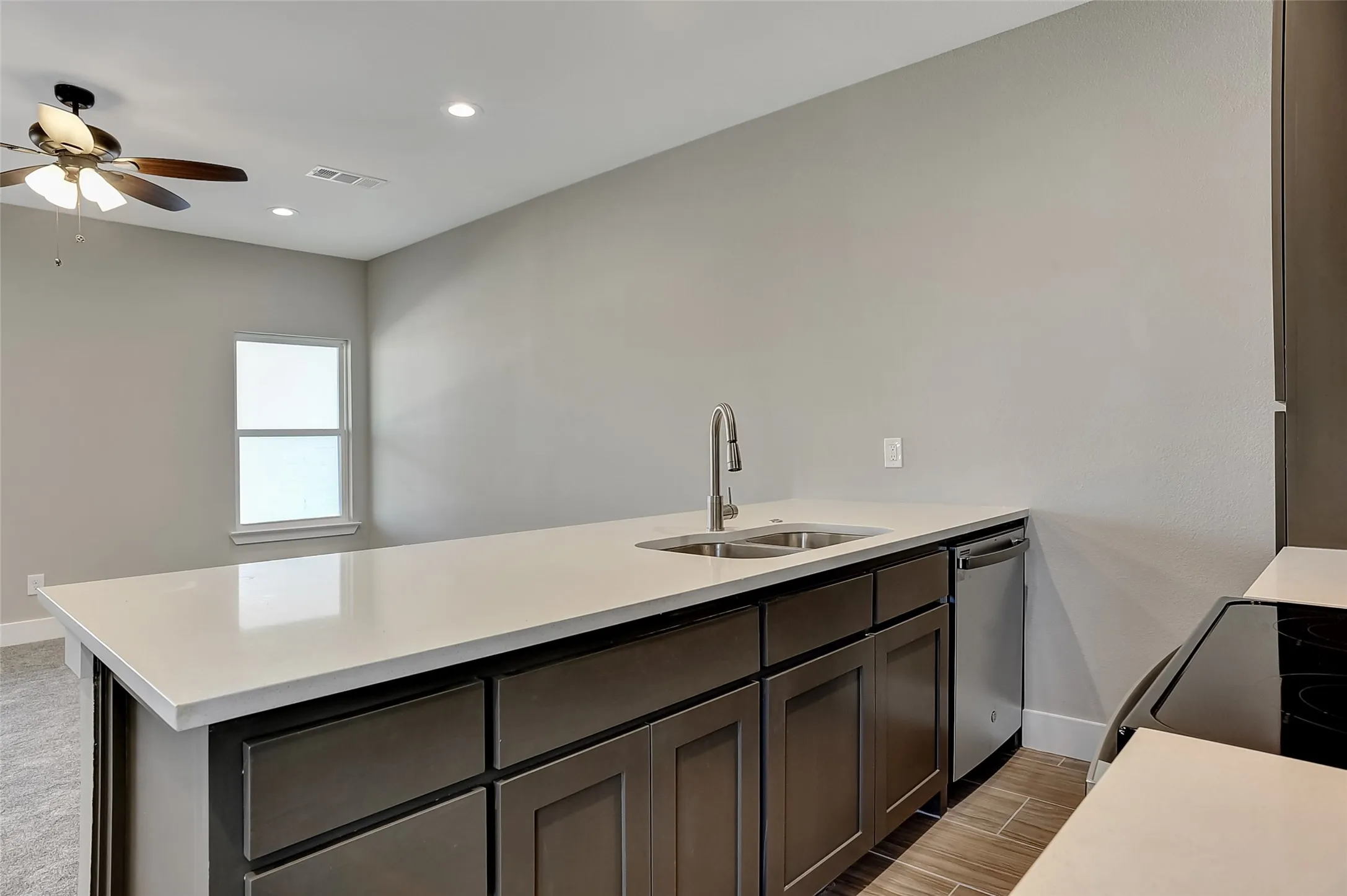 Duplex For Rent in Grayson County , 1304 Country Road B, Whitesboro, Texas 76273, 3 Bedroom, 3 Bathroom, Garage spaces, 1,400 Sqft, built in 2020, mls#21374975, Real Estate Agent in Whitesboro, Homes For Rent in Grayson county, Homes For Rent in Whitesboro, Realtor in Whitesboro Texas, Real Estate Brokerage Independent Realty Texas, Luminita Cordes Realtor