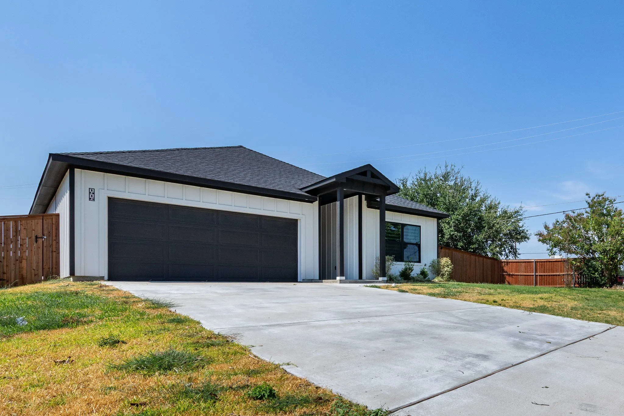 Single Family Residence For Rent in Tarrant County , 1916 Kimberly Drive, Arlington, Texas 76010, 4 Bedroom, 2 Bathroom, 2 Garage spaces, 1,651 Sqft, built in 2023, mls#21374354, Real Estate Agent in Arlington, Homes For Rent in Tarrant county, Homes For Rent in Arlington, Realtor in Arlington Texas, Real Estate Brokerage Independent Realty Texas, Luminita Cordes Realtor