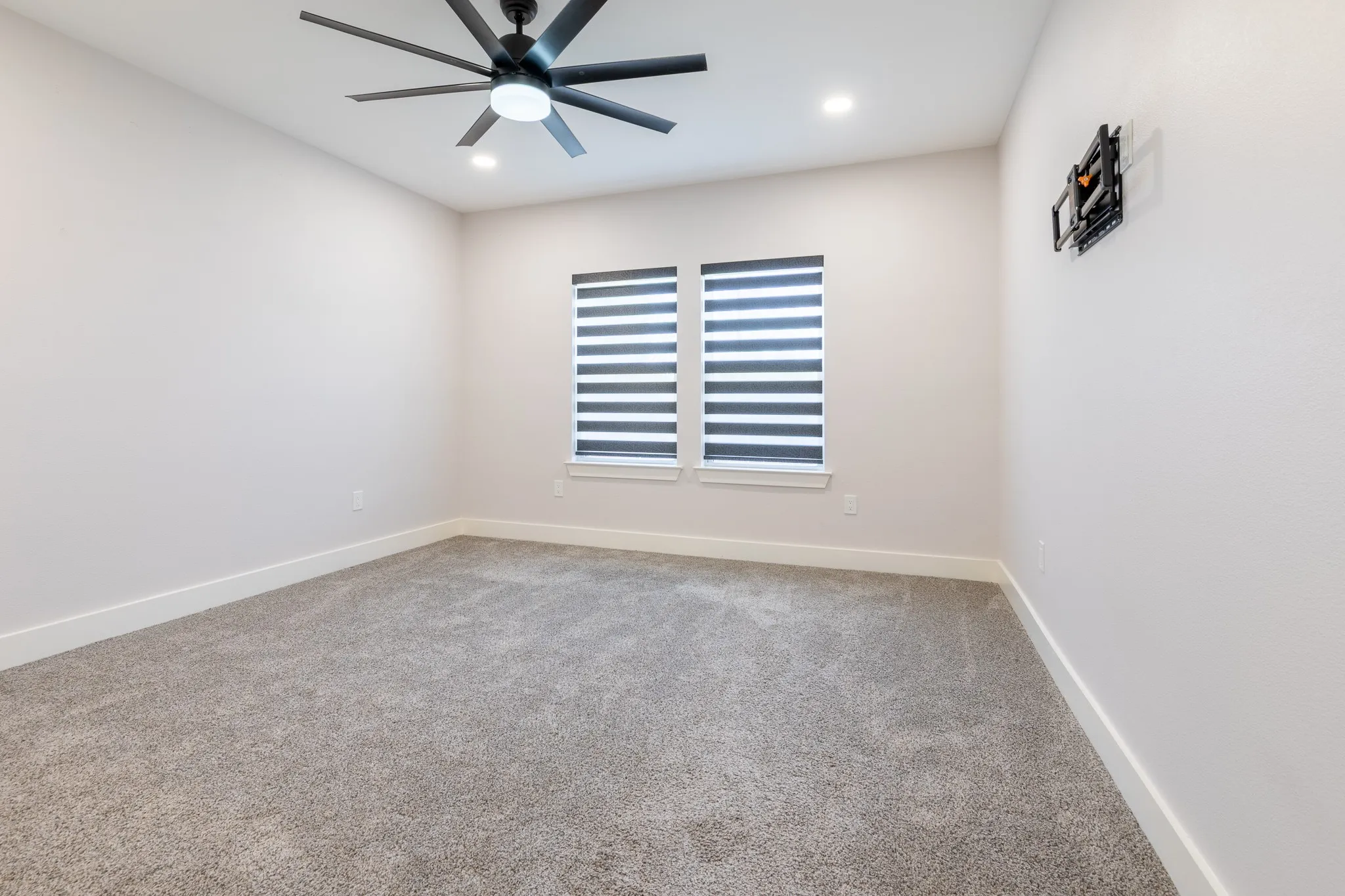 Single Family Residence For Rent in Tarrant County , 1916 Kimberly Drive, Arlington, Texas 76010, 4 Bedroom, 2 Bathroom, 2 Garage spaces, 1,651 Sqft, built in 2023, mls#21374354, Real Estate Agent in Arlington, Homes For Rent in Tarrant county, Homes For Rent in Arlington, Realtor in Arlington Texas, Real Estate Brokerage Independent Realty Texas, Luminita Cordes Realtor