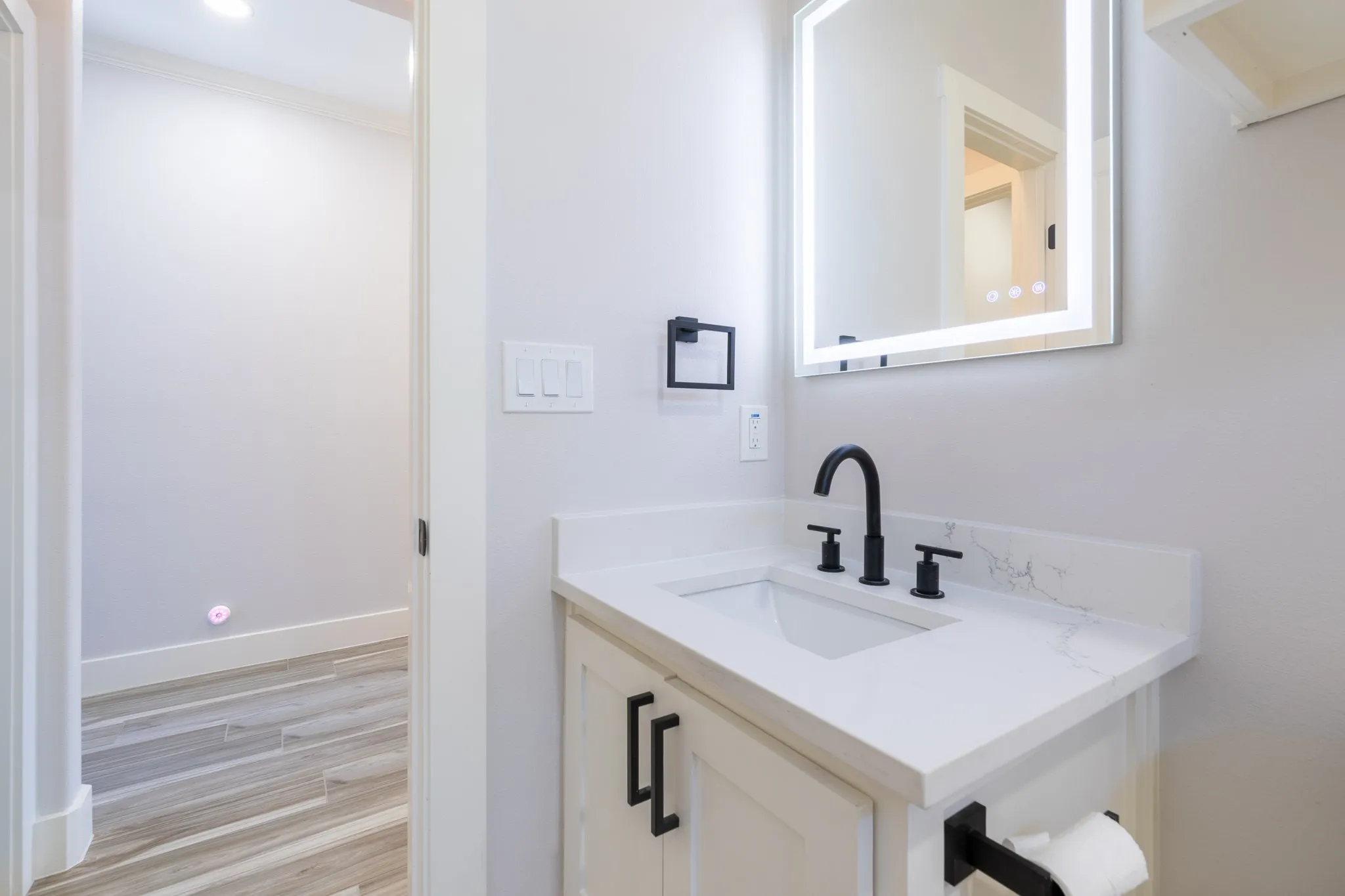 Single Family Residence For Rent in Tarrant County , 1916 Kimberly Drive, Arlington, Texas 76010, 4 Bedroom, 2 Bathroom, 2 Garage spaces, 1,651 Sqft, built in 2023, mls#21374354, Real Estate Agent in Arlington, Homes For Rent in Tarrant county, Homes For Rent in Arlington, Realtor in Arlington Texas, Real Estate Brokerage Independent Realty Texas, Luminita Cordes Realtor