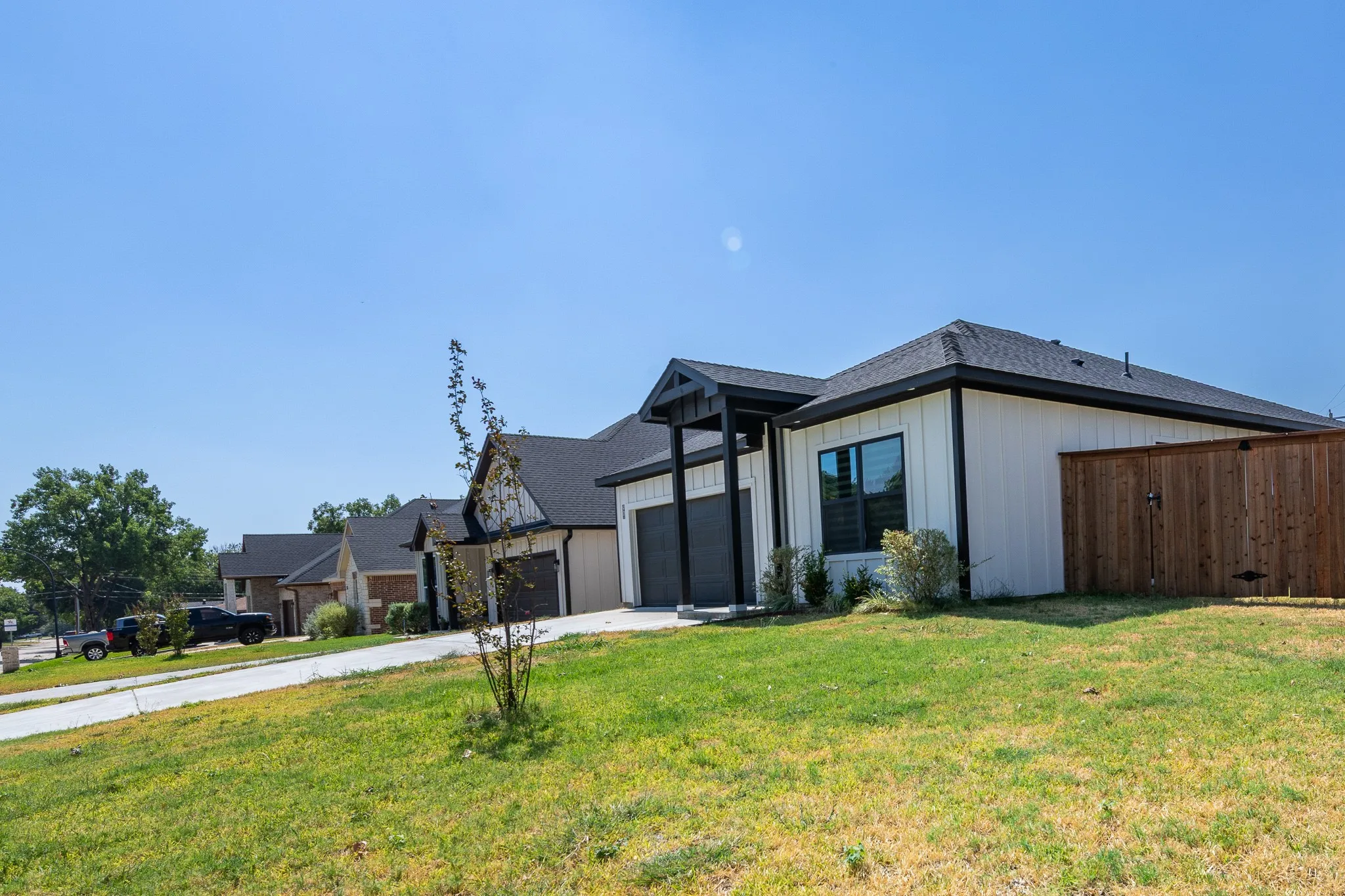 Single Family Residence For Rent in Tarrant County , 1916 Kimberly Drive, Arlington, Texas 76010, 4 Bedroom, 2 Bathroom, 2 Garage spaces, 1,651 Sqft, built in 2023, mls#21374354, Real Estate Agent in Arlington, Homes For Rent in Tarrant county, Homes For Rent in Arlington, Realtor in Arlington Texas, Real Estate Brokerage Independent Realty Texas, Luminita Cordes Realtor
