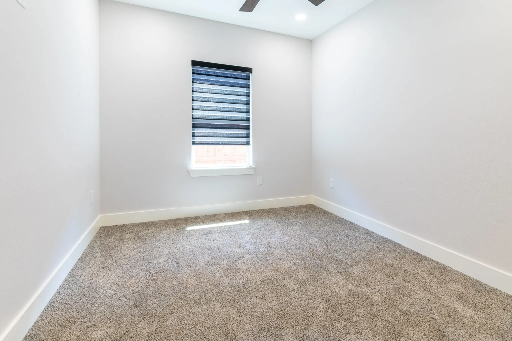 Single Family Residence For Rent in Tarrant County , 1916 Kimberly Drive, Arlington, Texas 76010, 4 Bedroom, 2 Bathroom, 2 Garage spaces, 1,651 Sqft, built in 2023, mls#21374354, Real Estate Agent in Arlington, Homes For Rent in Tarrant county, Homes For Rent in Arlington, Realtor in Arlington Texas, Real Estate Brokerage Independent Realty Texas, Luminita Cordes Realtor