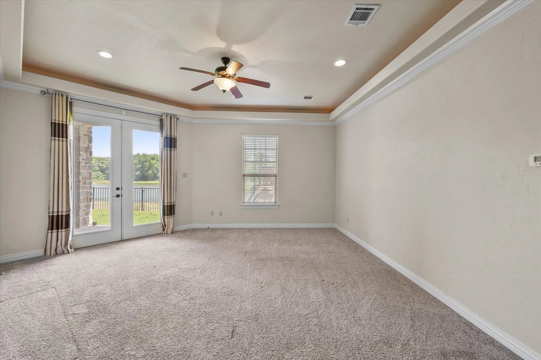 Single Family Residence For Rent in Tarrant County , 3325 Vista Lake Circle, Mansfield, Texas 76063, 4 Bedroom, 3 Bathroom, 2 Garage spaces, 3,391 Sqft, built in 2007, mls#21369011, Real Estate Agent in Mansfield, Homes For Rent in Tarrant county, Homes For Rent in Mansfield, Realtor in Mansfield Texas, Real Estate Brokerage Independent Realty Texas, Luminita Cordes Realtor