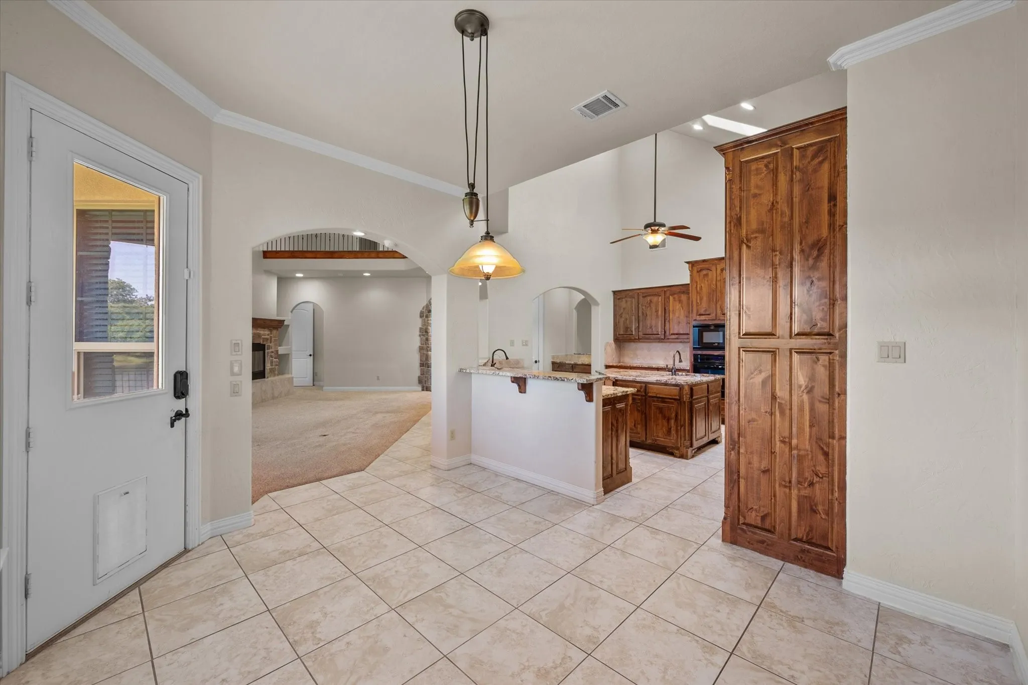 Single Family Residence For Rent in Tarrant County , 3325 Vista Lake Circle, Mansfield, Texas 76063, 4 Bedroom, 3 Bathroom, 2 Garage spaces, 3,391 Sqft, built in 2007, mls#21369011, Real Estate Agent in Mansfield, Homes For Rent in Tarrant county, Homes For Rent in Mansfield, Realtor in Mansfield Texas, Real Estate Brokerage Independent Realty Texas, Luminita Cordes Realtor